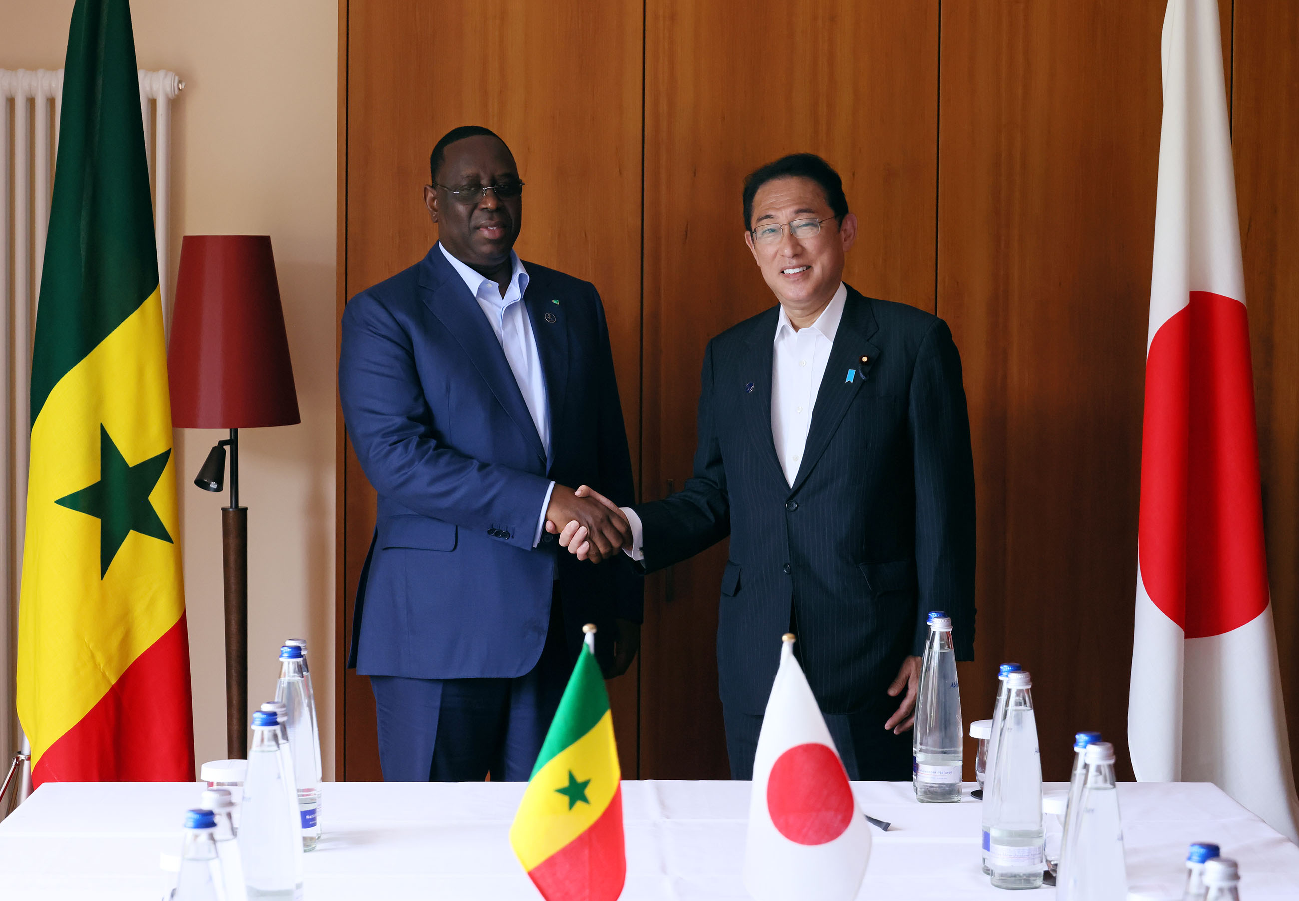 Photograph of the Prime Minister holding a meeting with Senegalese President Macky Sall (3)