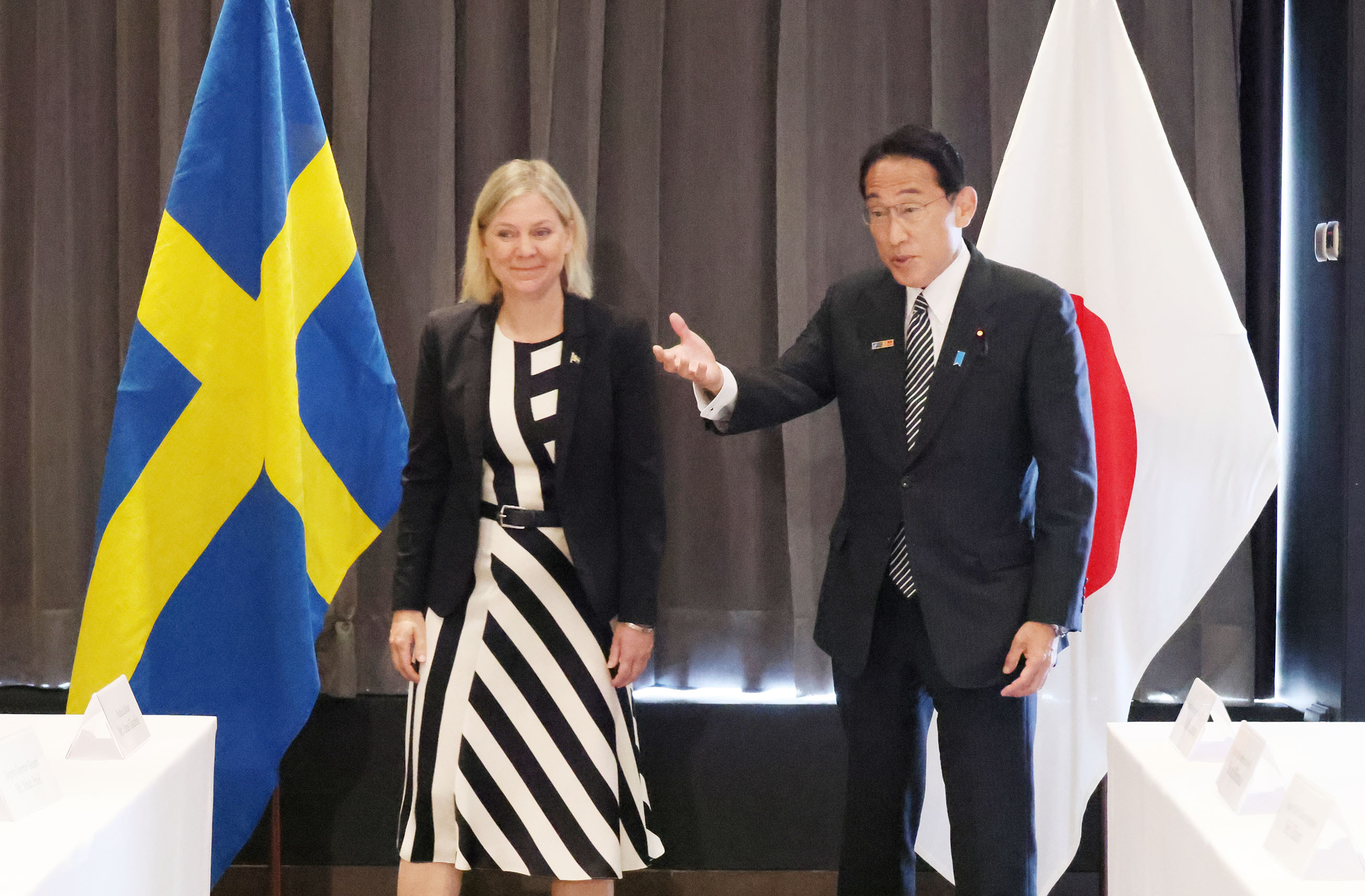 Prime Minister Kishida holding a meeting with Swedish Prime Minister Andersson (4)