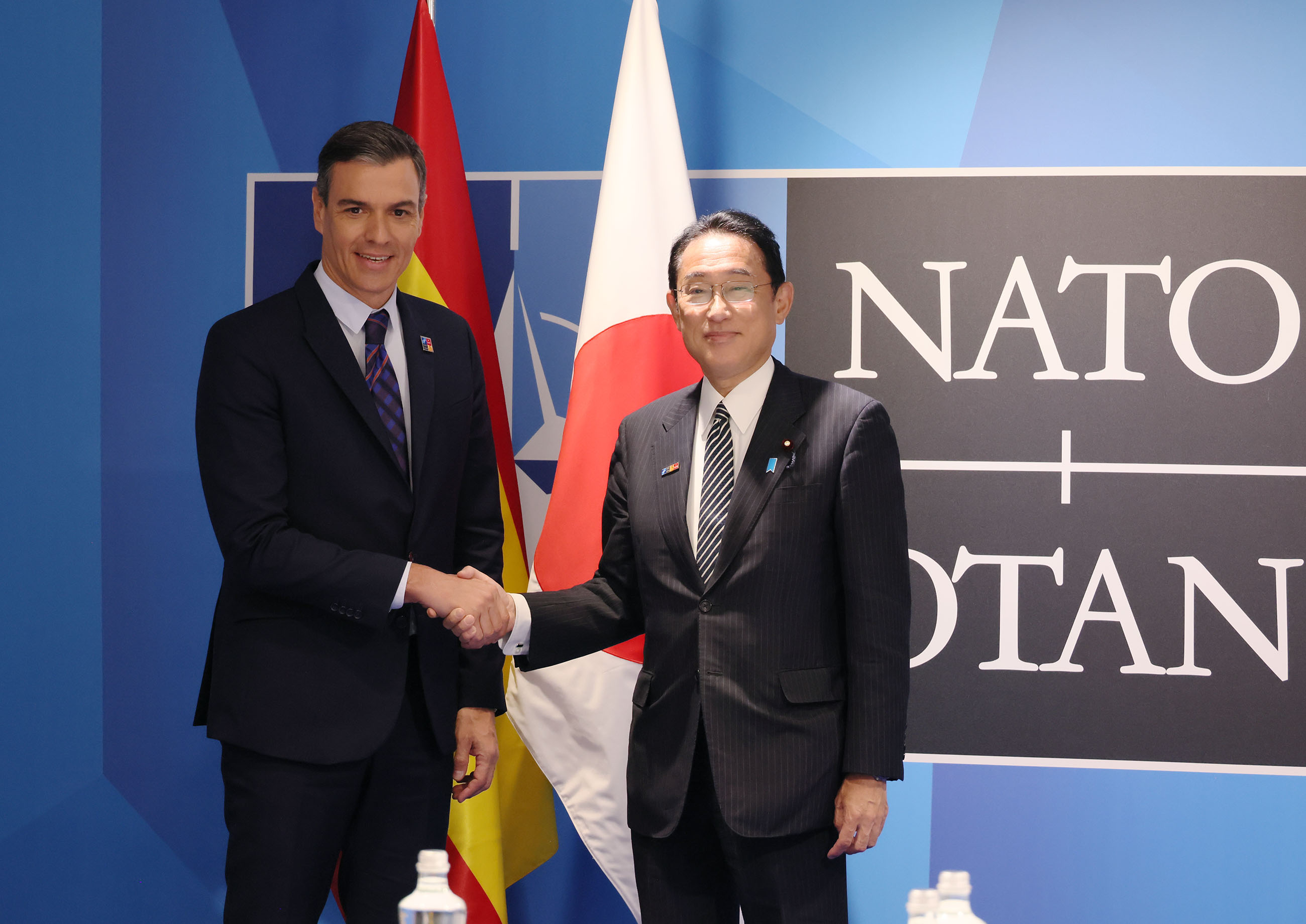 Prime Minister Kishida holding a meeting with Spanish President Sánchez (2)