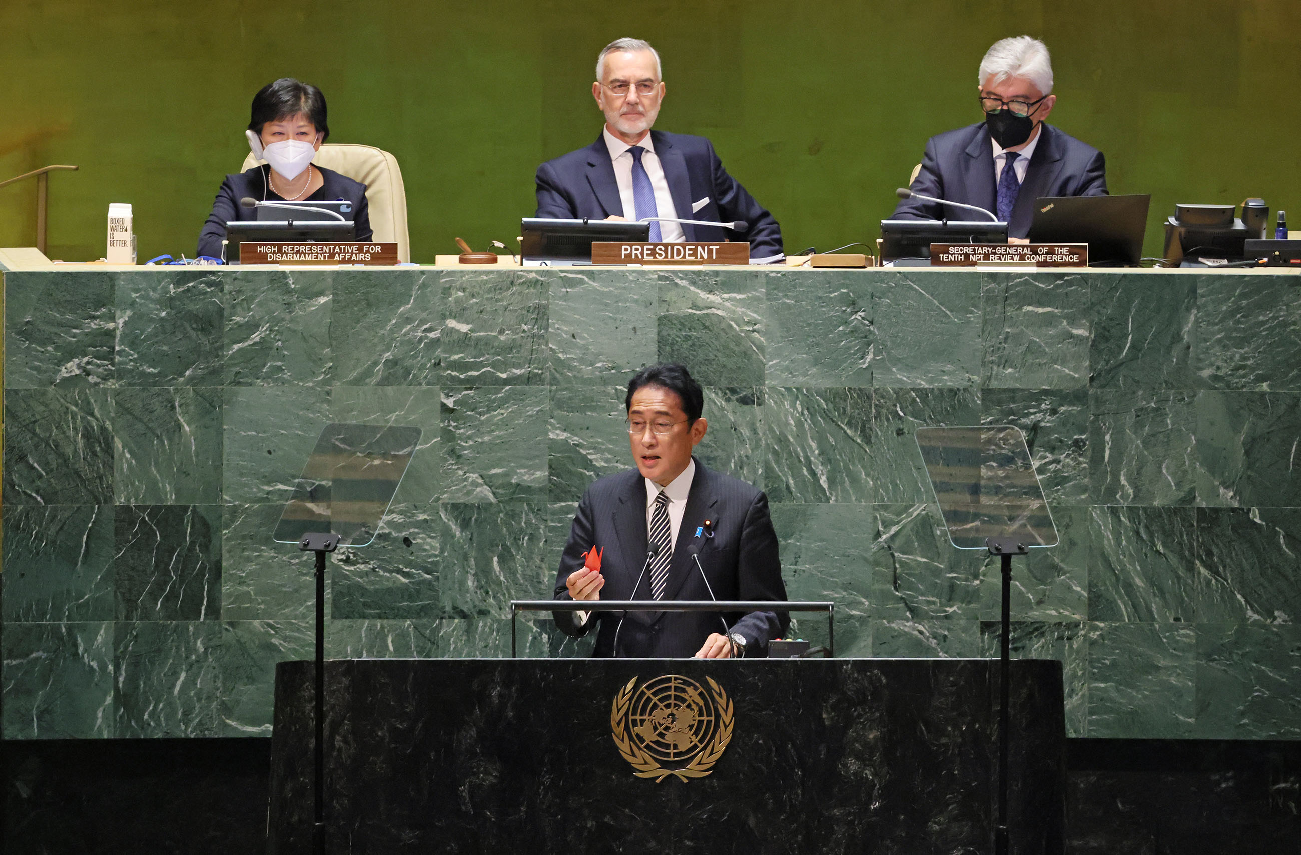 Photograph of the Prime Minister delivering a speech at the general debate of the NPT Review Conference (12)