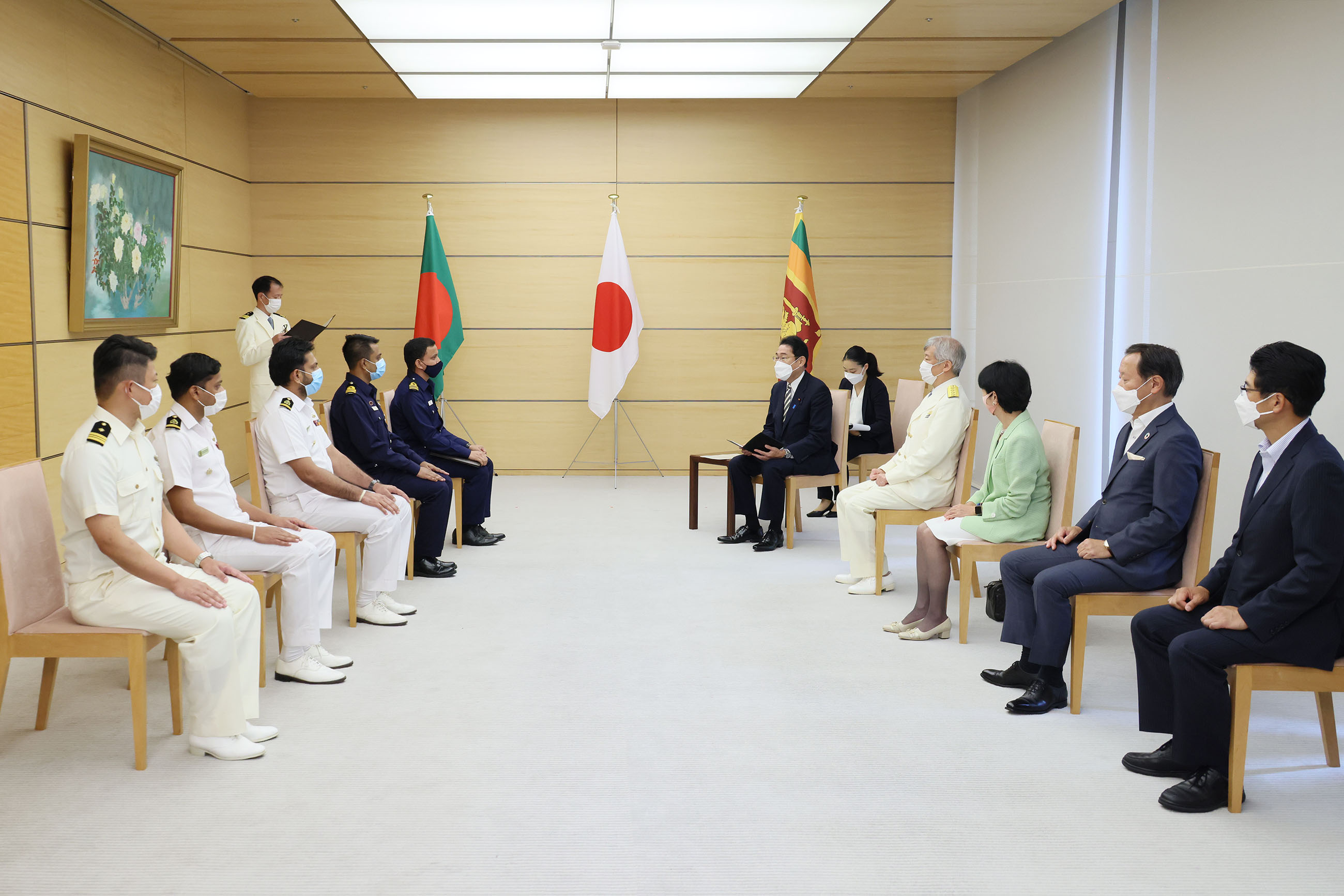 Photograph of the Prime Minister receiving a courtesy call (2)