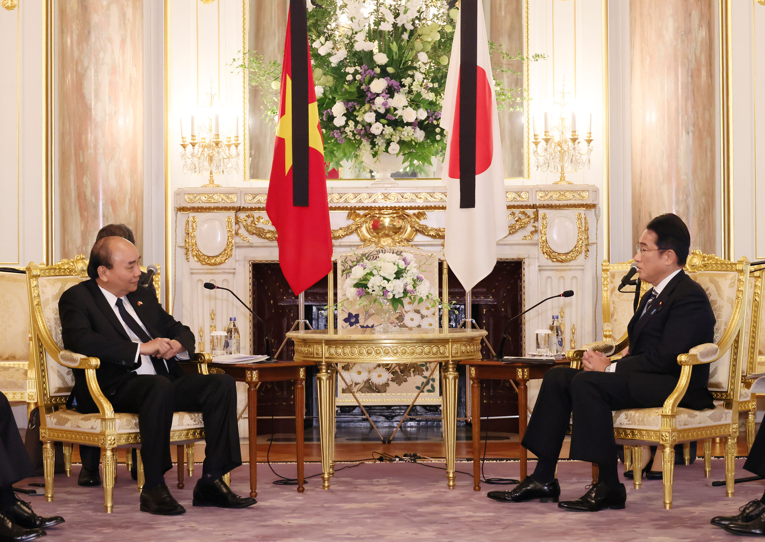 Photograph of Japan-Vietnam Summit Meeting (2)