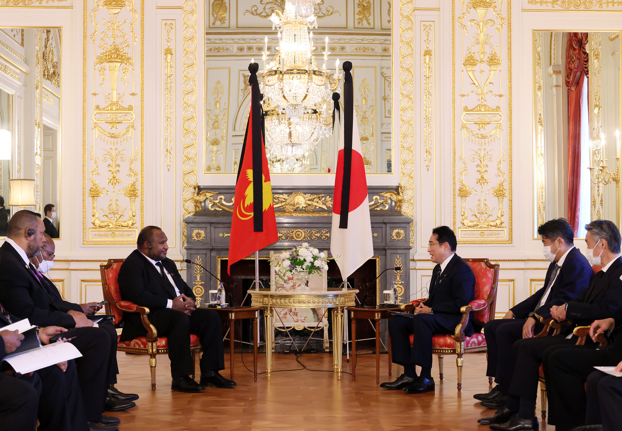 Photograph of Japan- Papua New Guinea Summit Meeting (2)