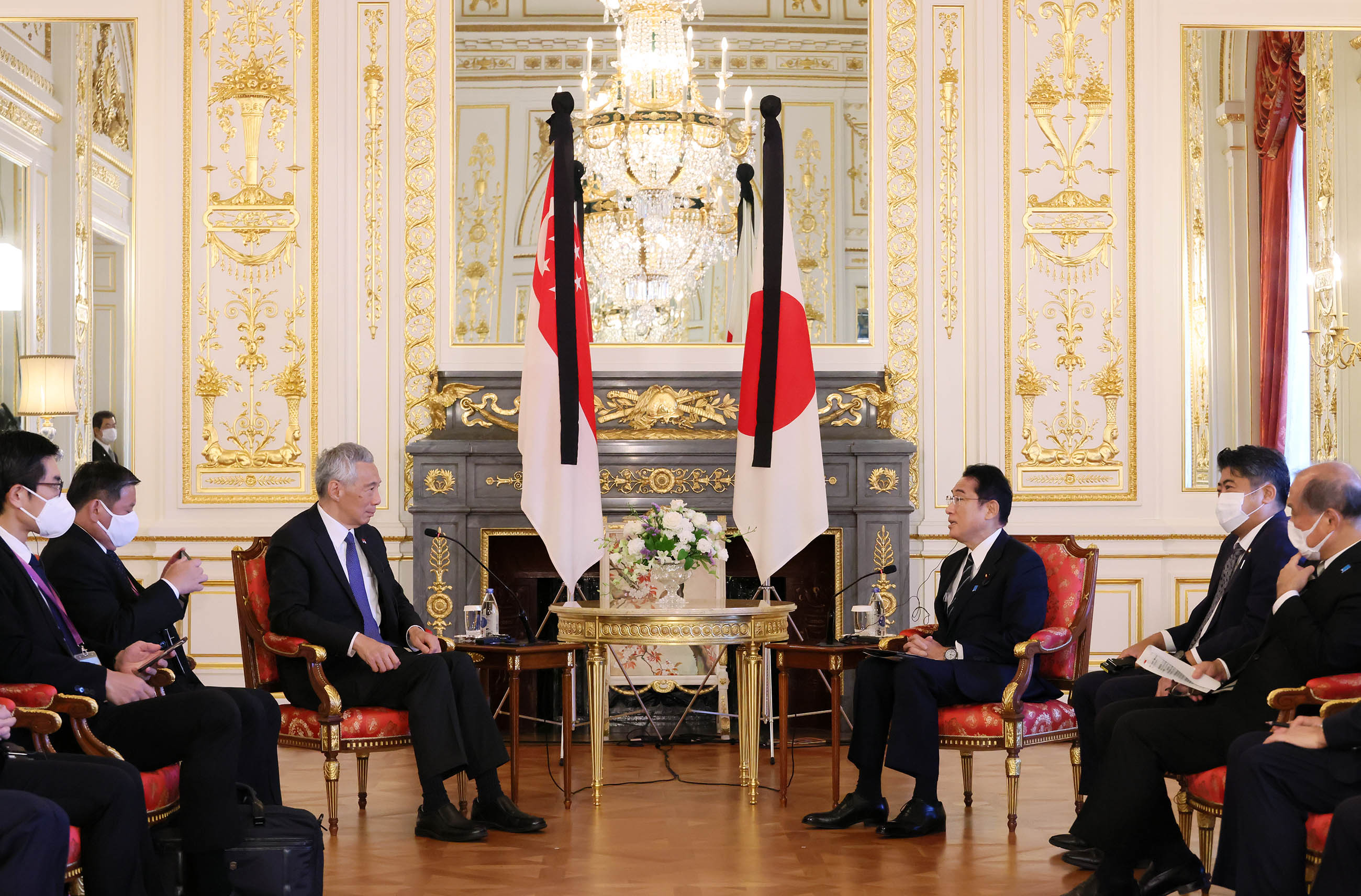 Photograph of Japan-Singapore Summit Meeting (2)