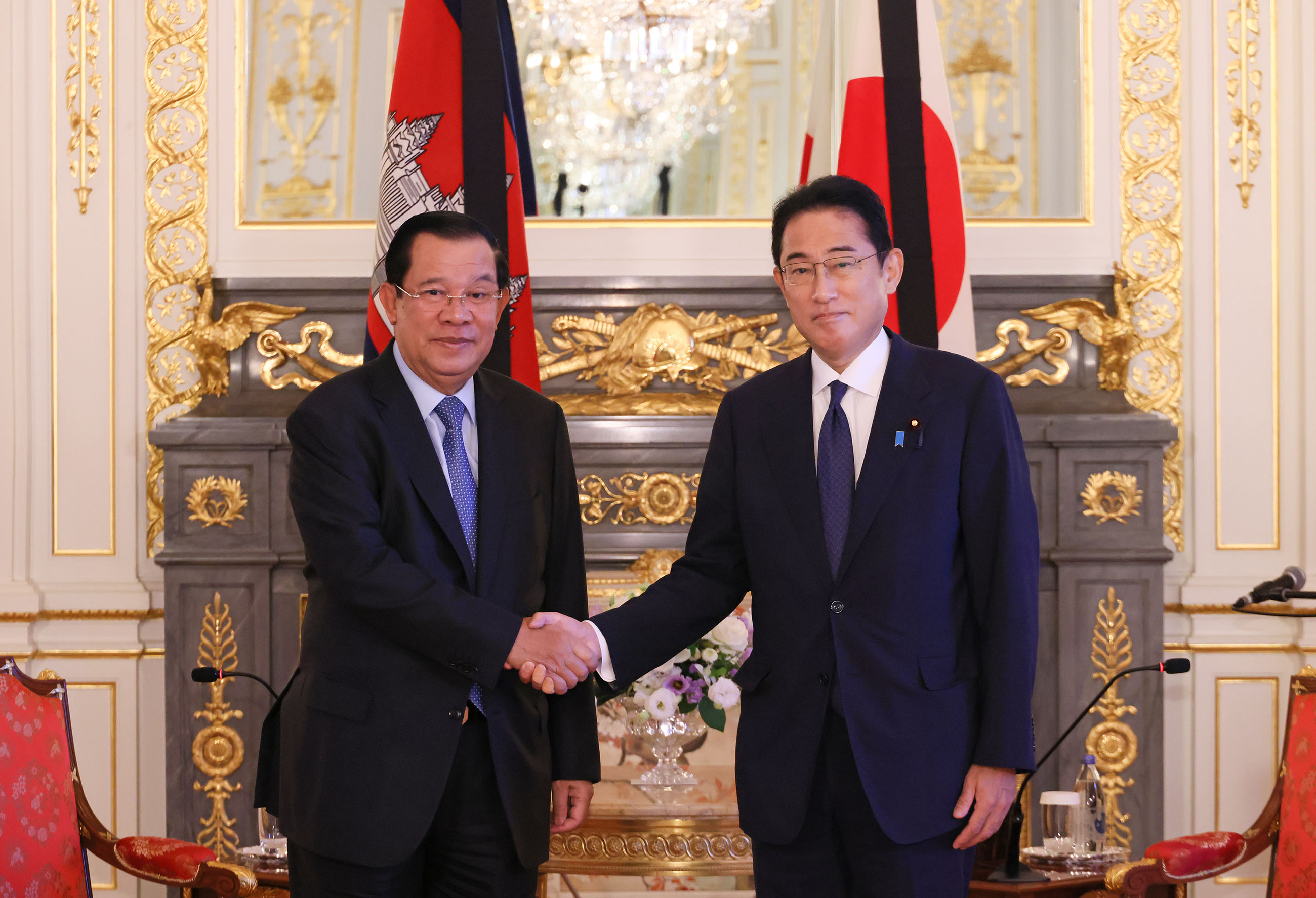 Photograph of Japan-Cambodia Summit Meeting (1)