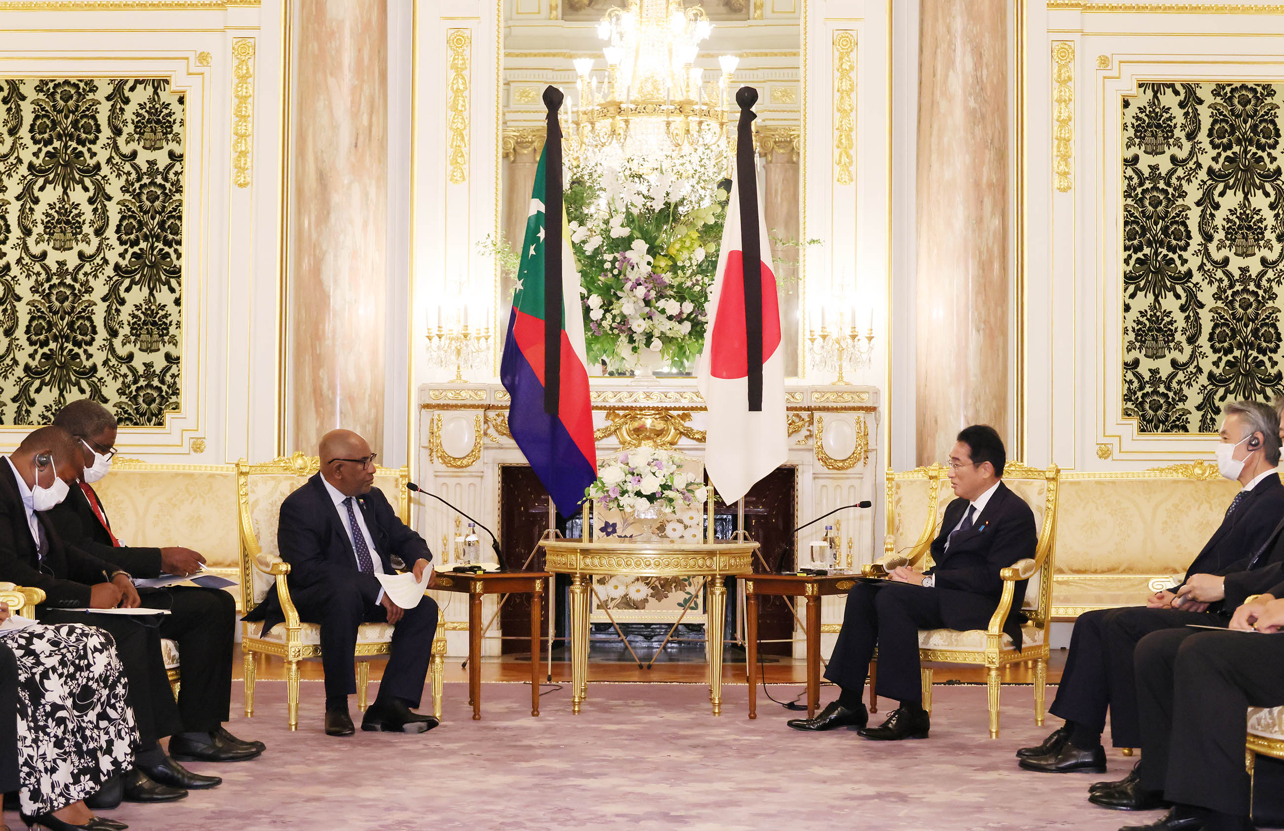 Photograph of Japan-Comoros Summit Meeting (2)