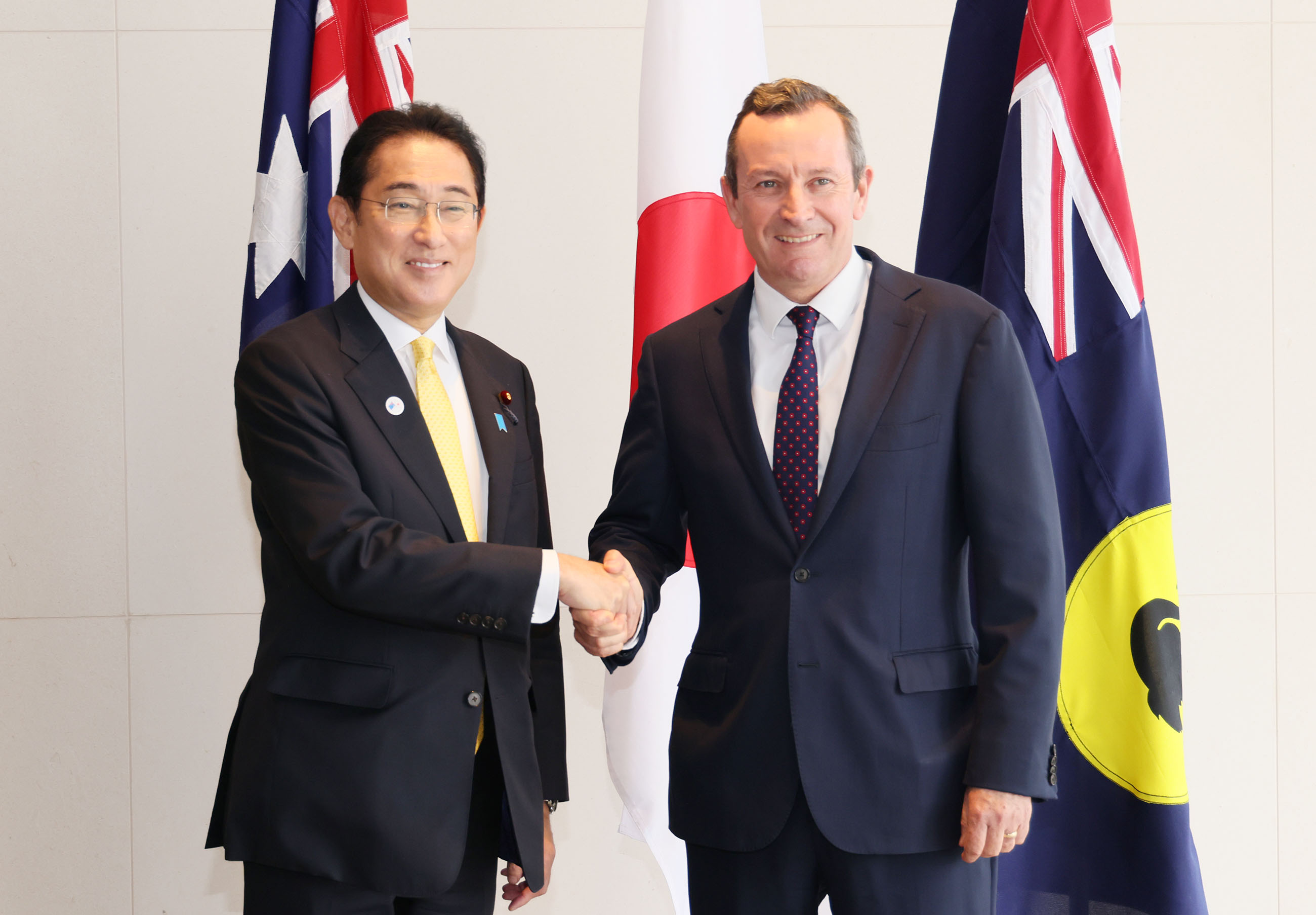 Photograph of the luncheon meeting with Japan-Australia business leaders (1)