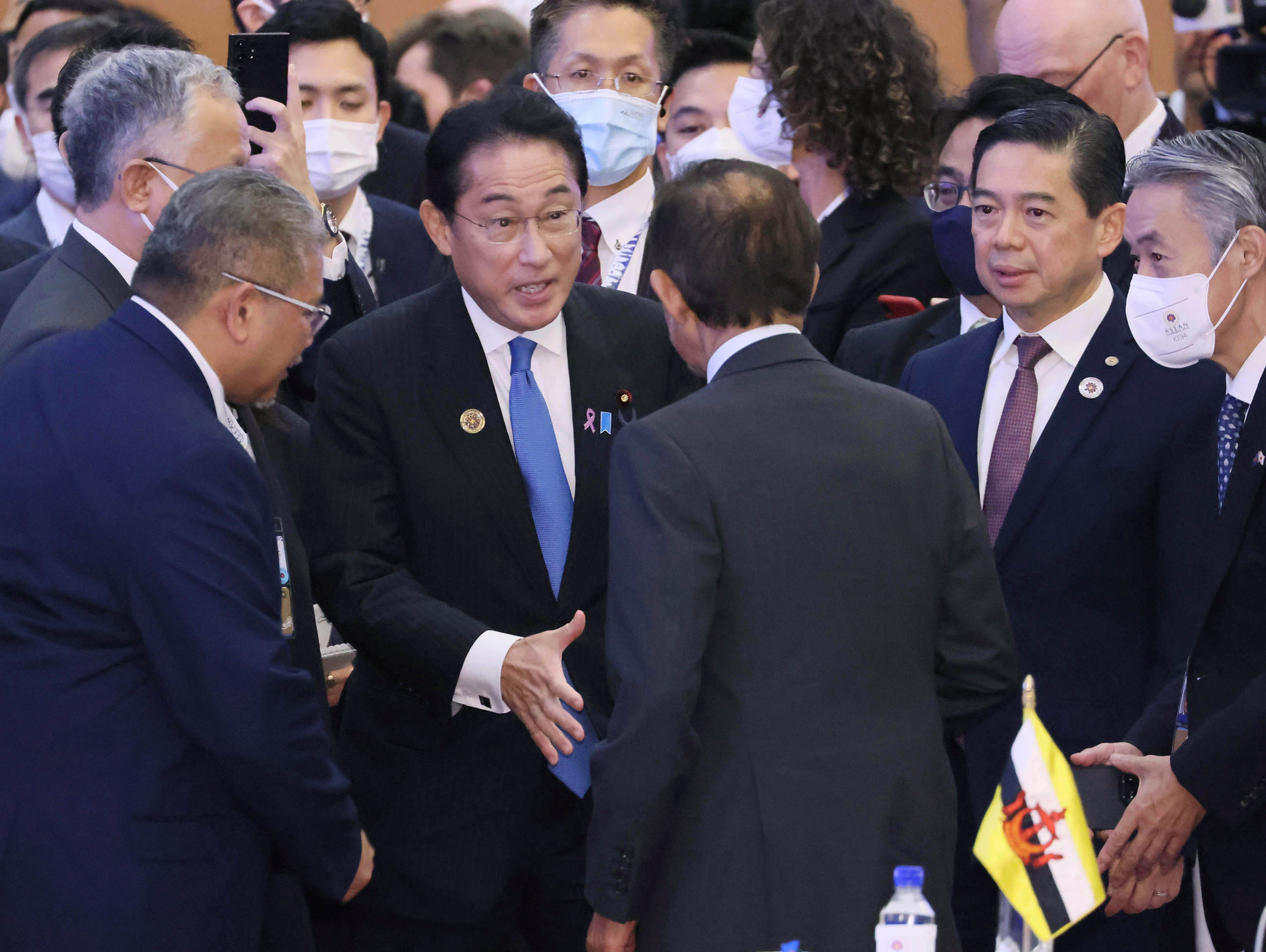 The 17th East Asia Summit (EAS) (1)