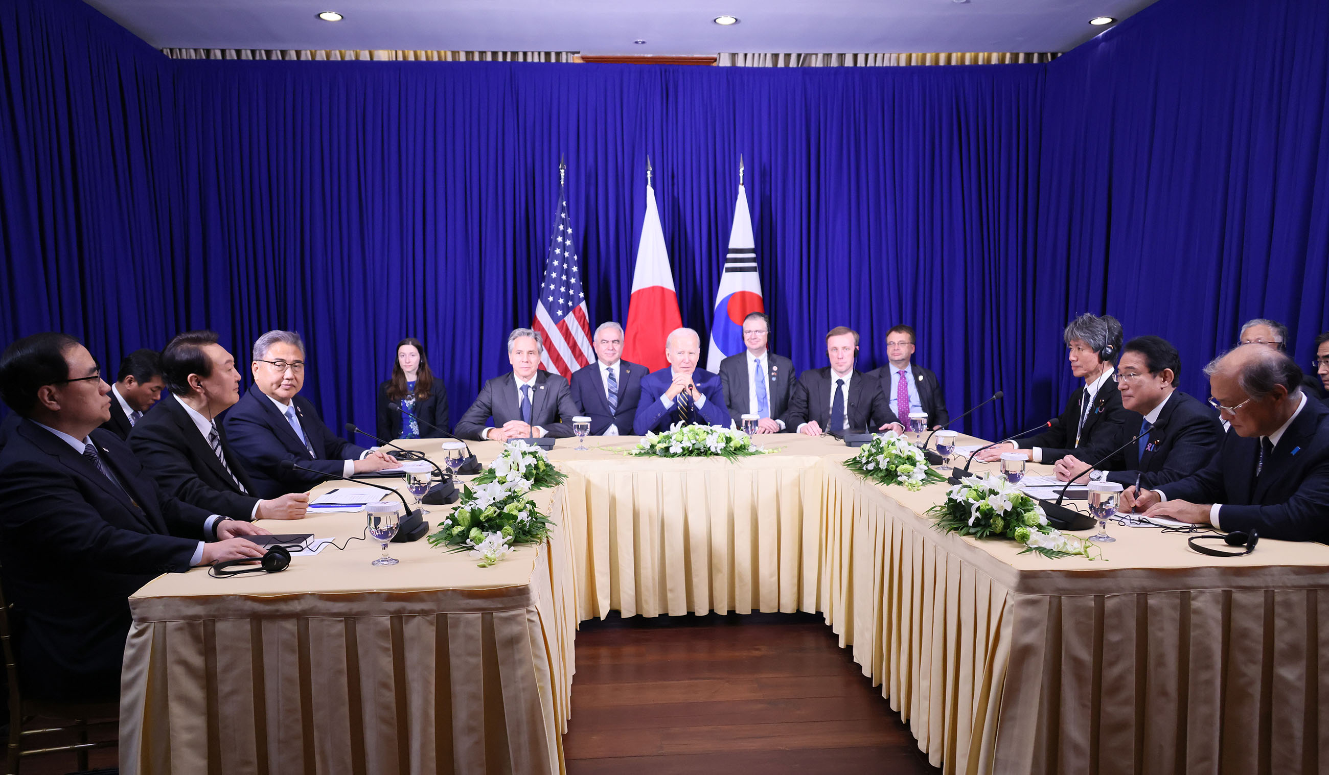 Japan-U.S.-ROK Summit Meeting (3)