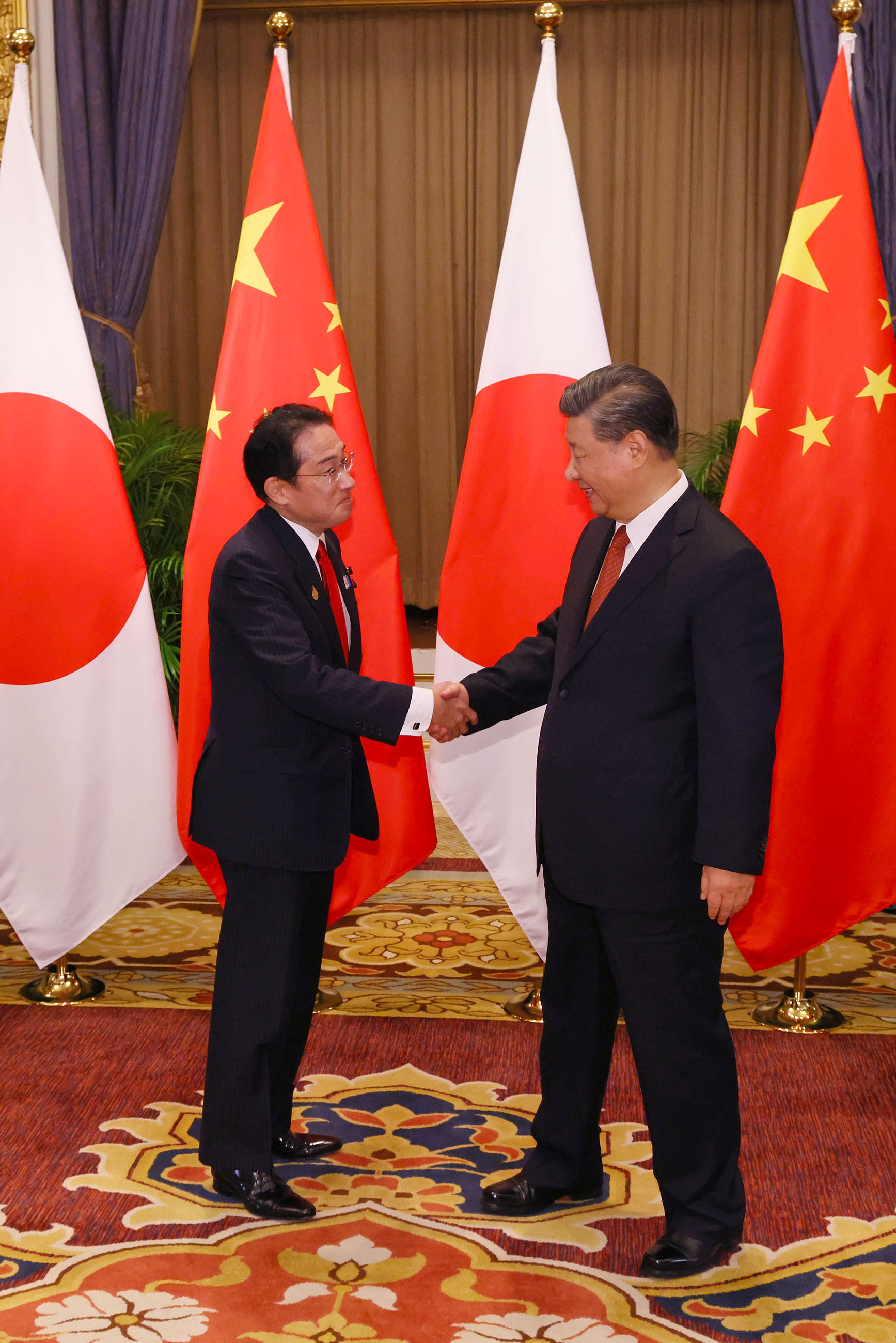 Japan-China summit meeting (1)