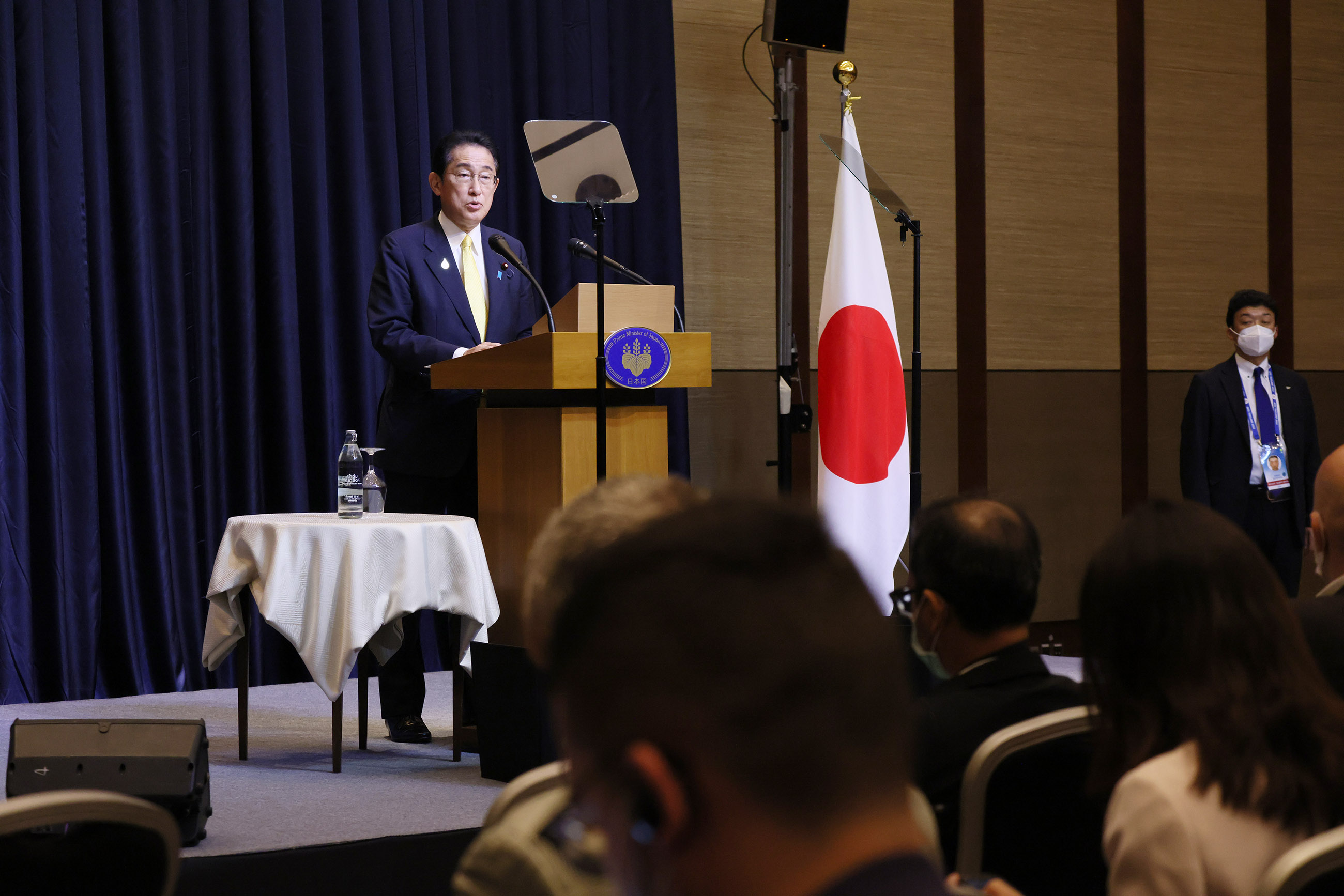 Press conference by Prime Minister Kishida (4)