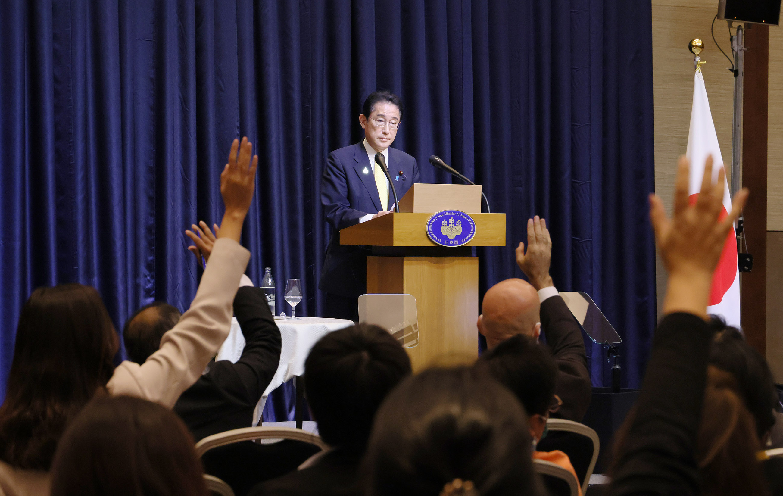 Press conference by Prime Minister Kishida (8)