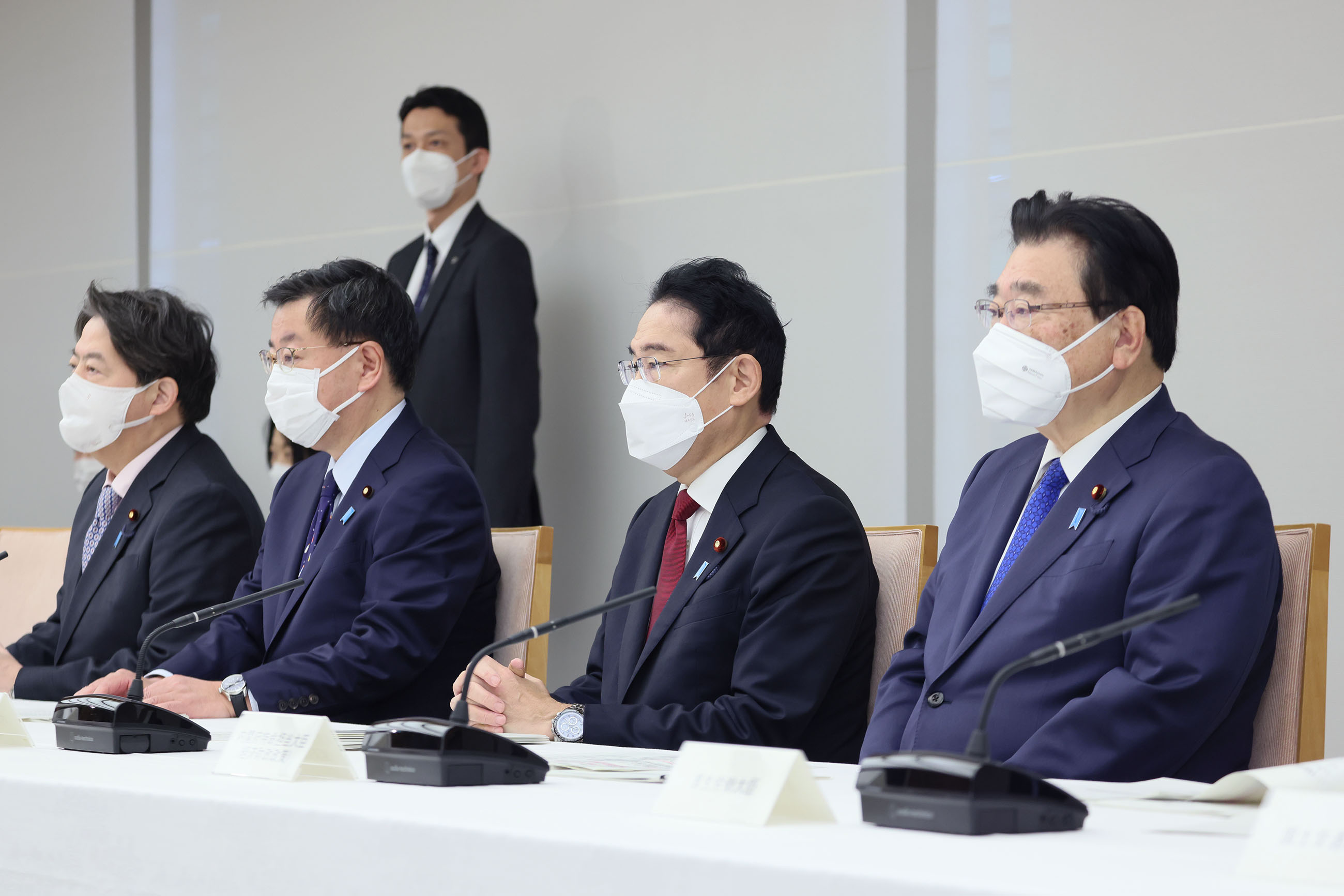 Prime Minister Kishida attending a meeting (1)