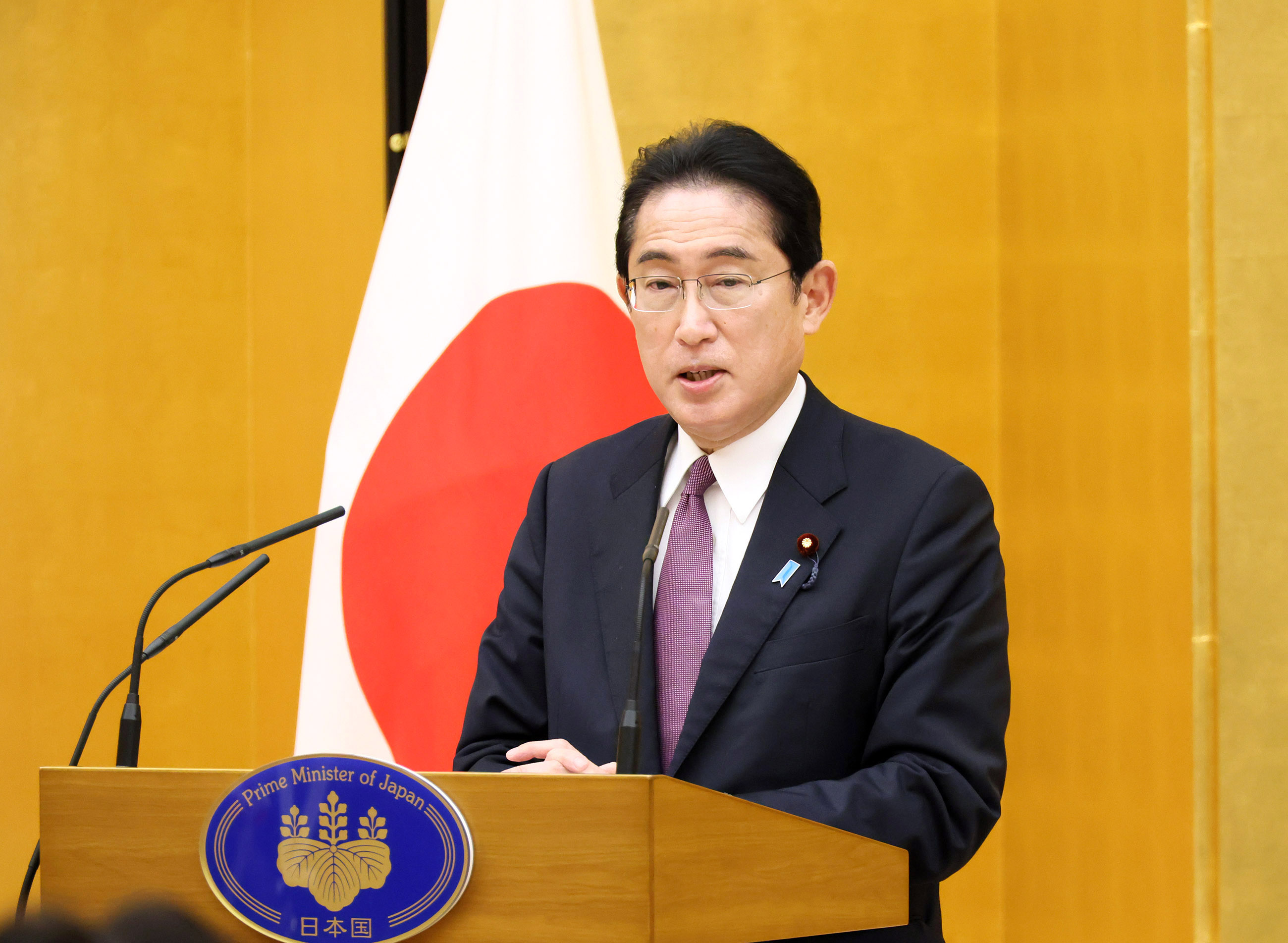 Prime Minister Kishida delivering an address at the award ceremony (1)