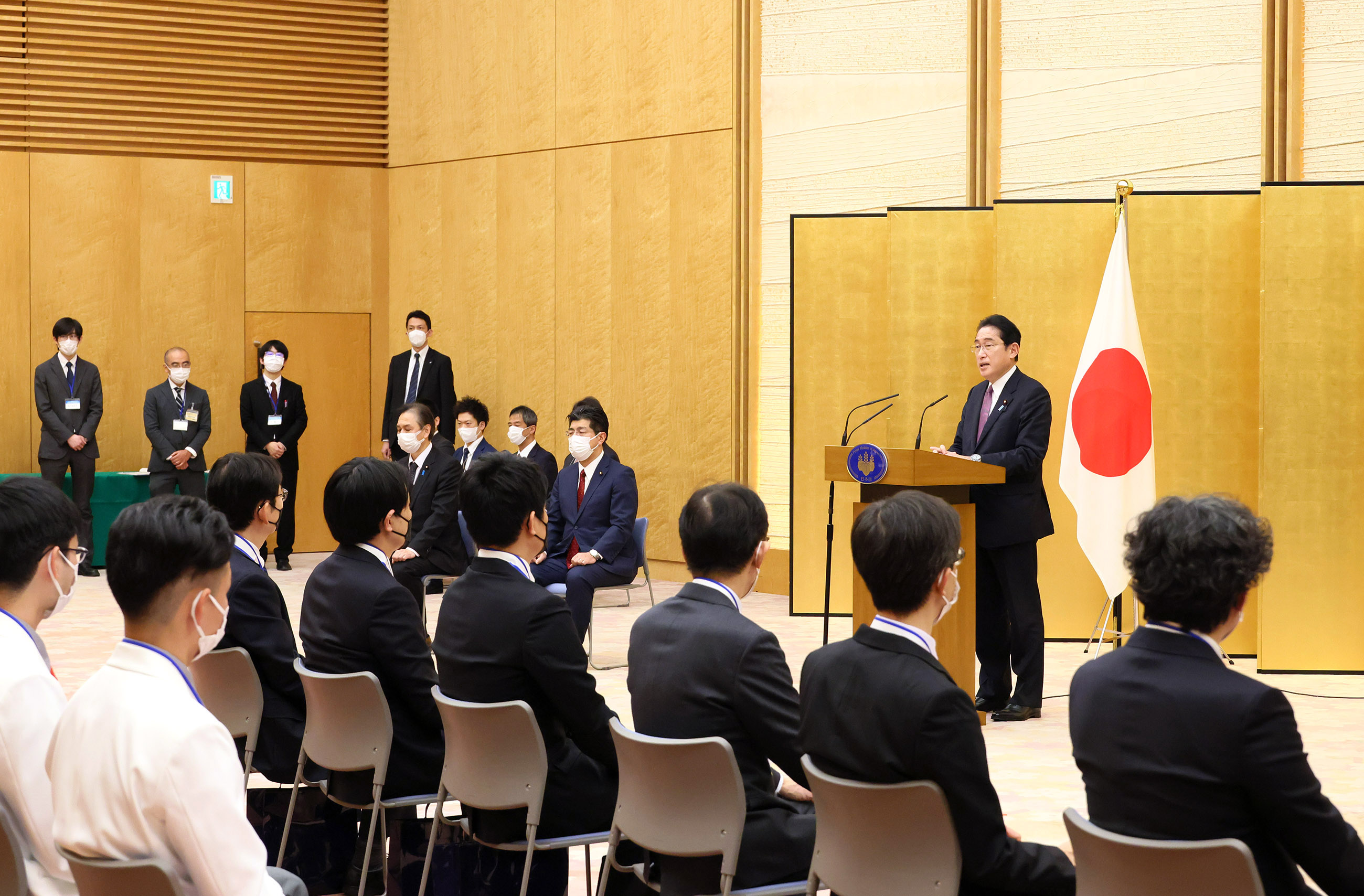 Prime Minister Kishida delivering an address at the award ceremony (3)
