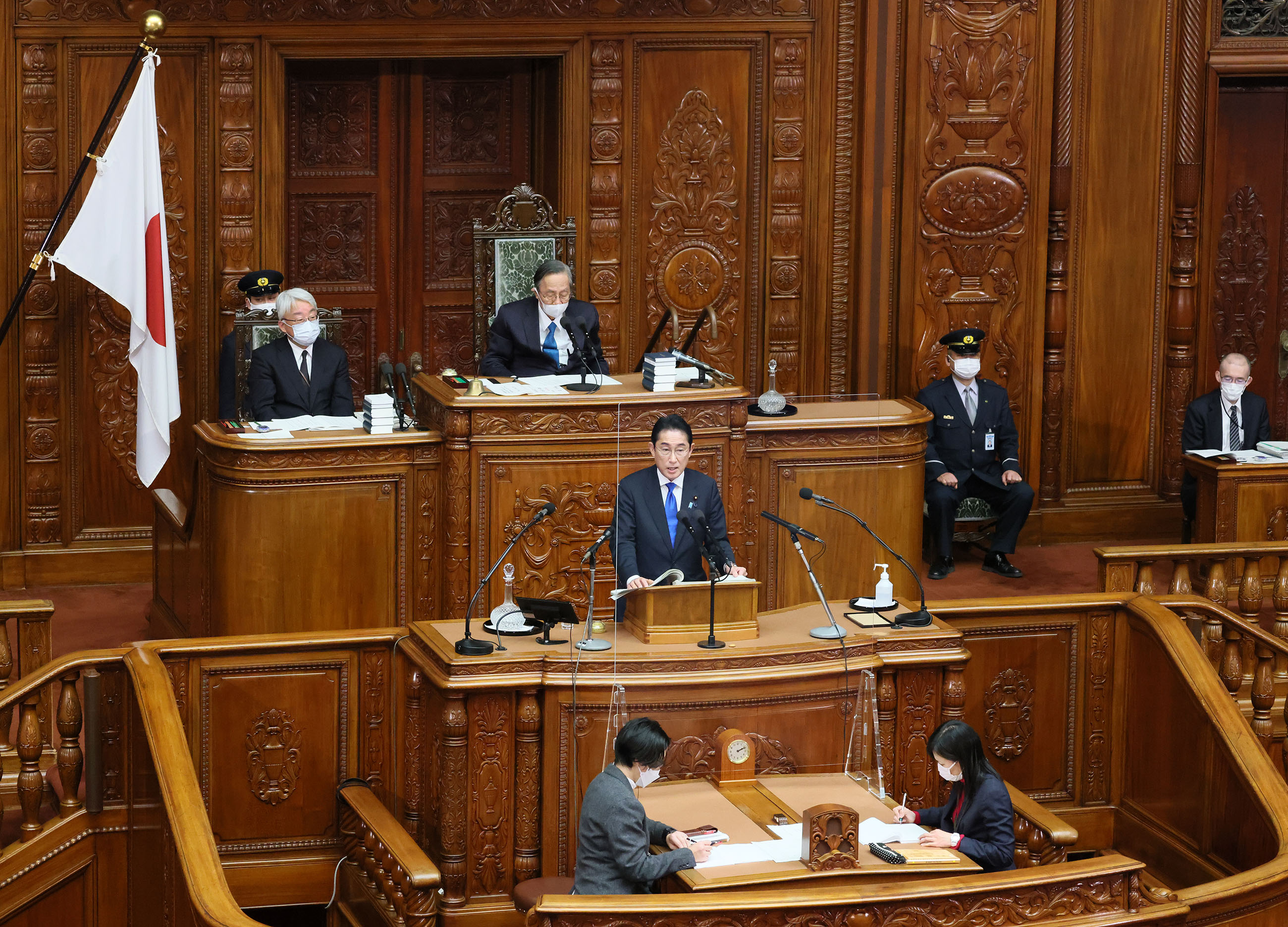 Prime Minister Kishida delivering a policy speech during the plenary session of the House of Representatives (4)