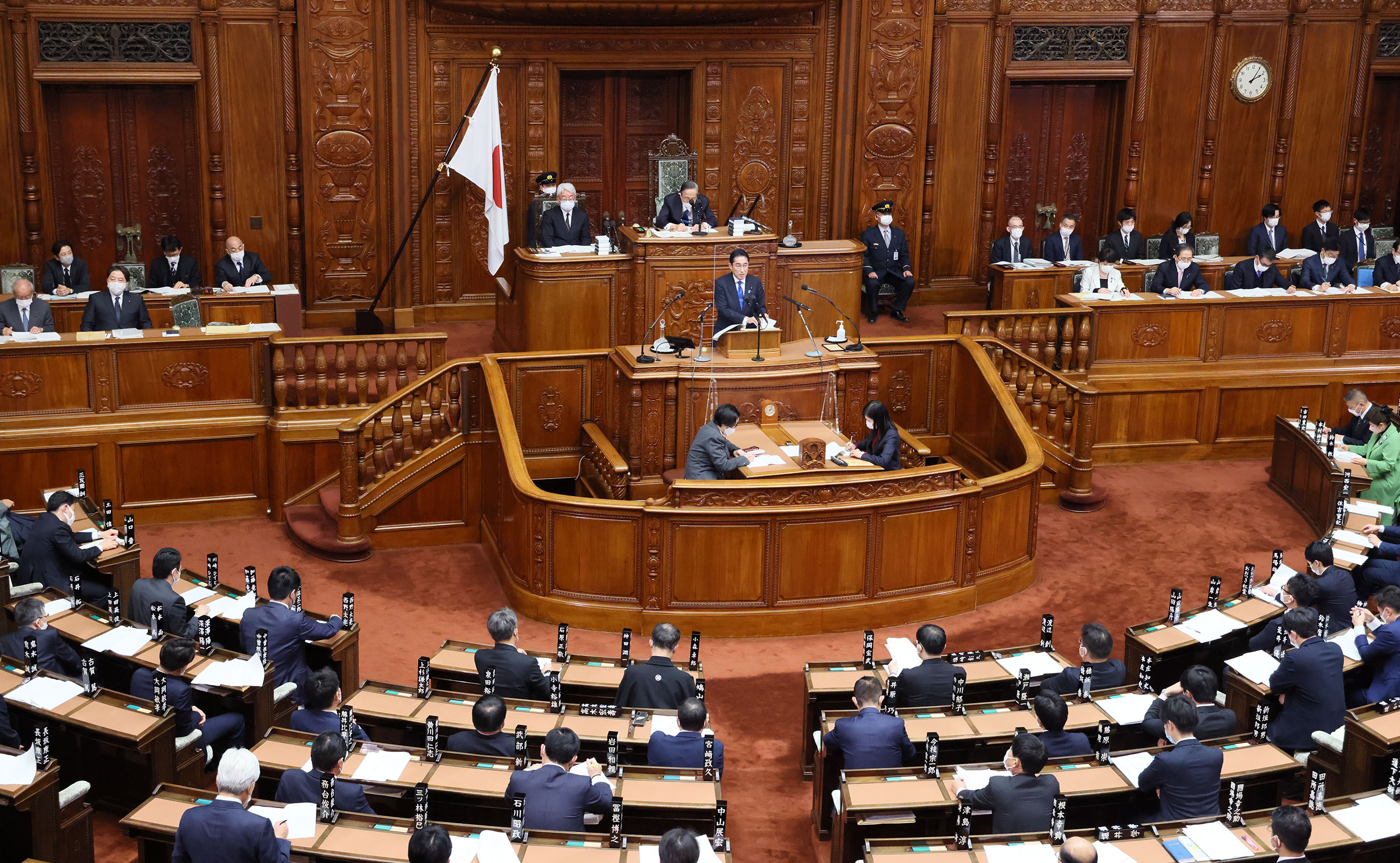 Prime Minister Kishida delivering a policy speech during the plenary session of the House of Representatives (9)