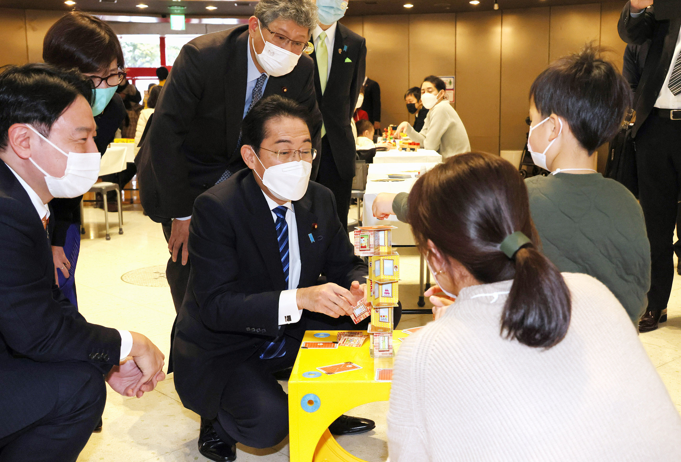 Prime Minister Kishida visiting the Fukui Prefectural Science Museum for Children (Angel Land Fukui) (2)