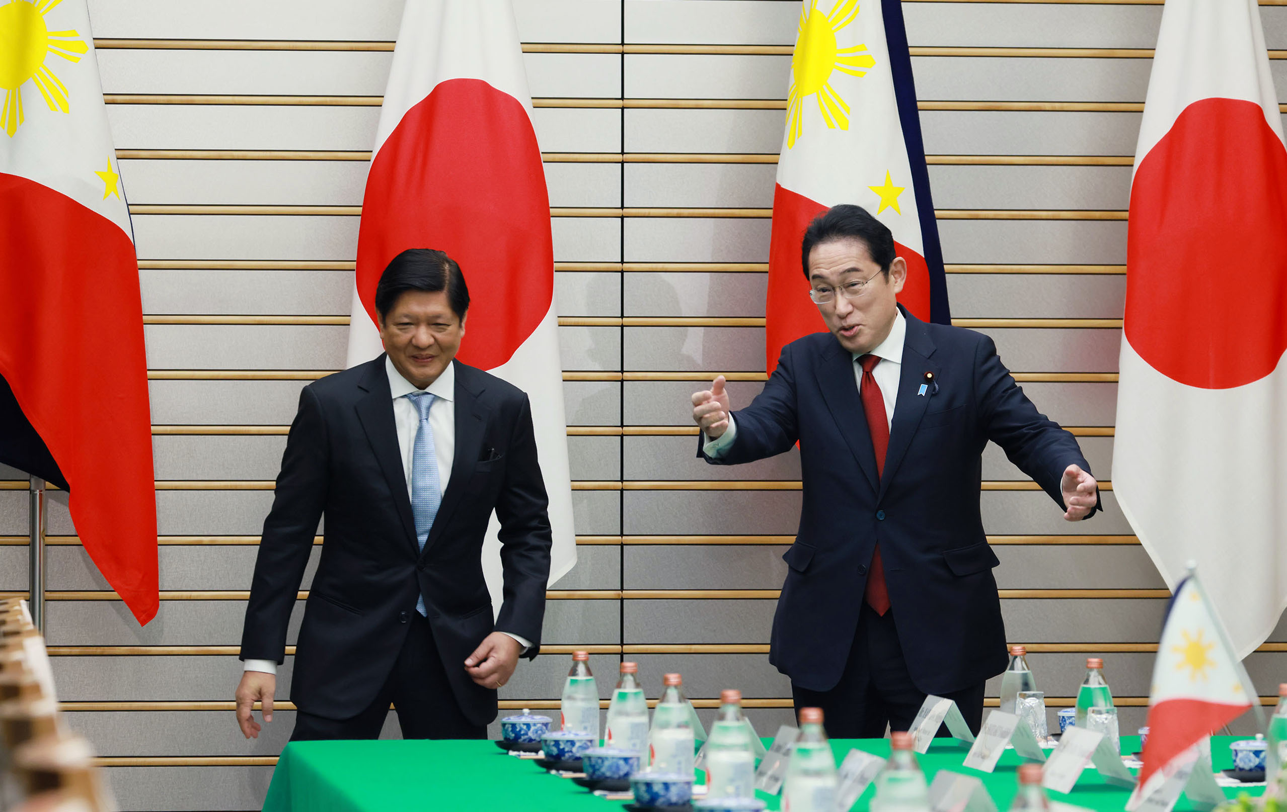 Japan-Philippines summit meeting (3)
