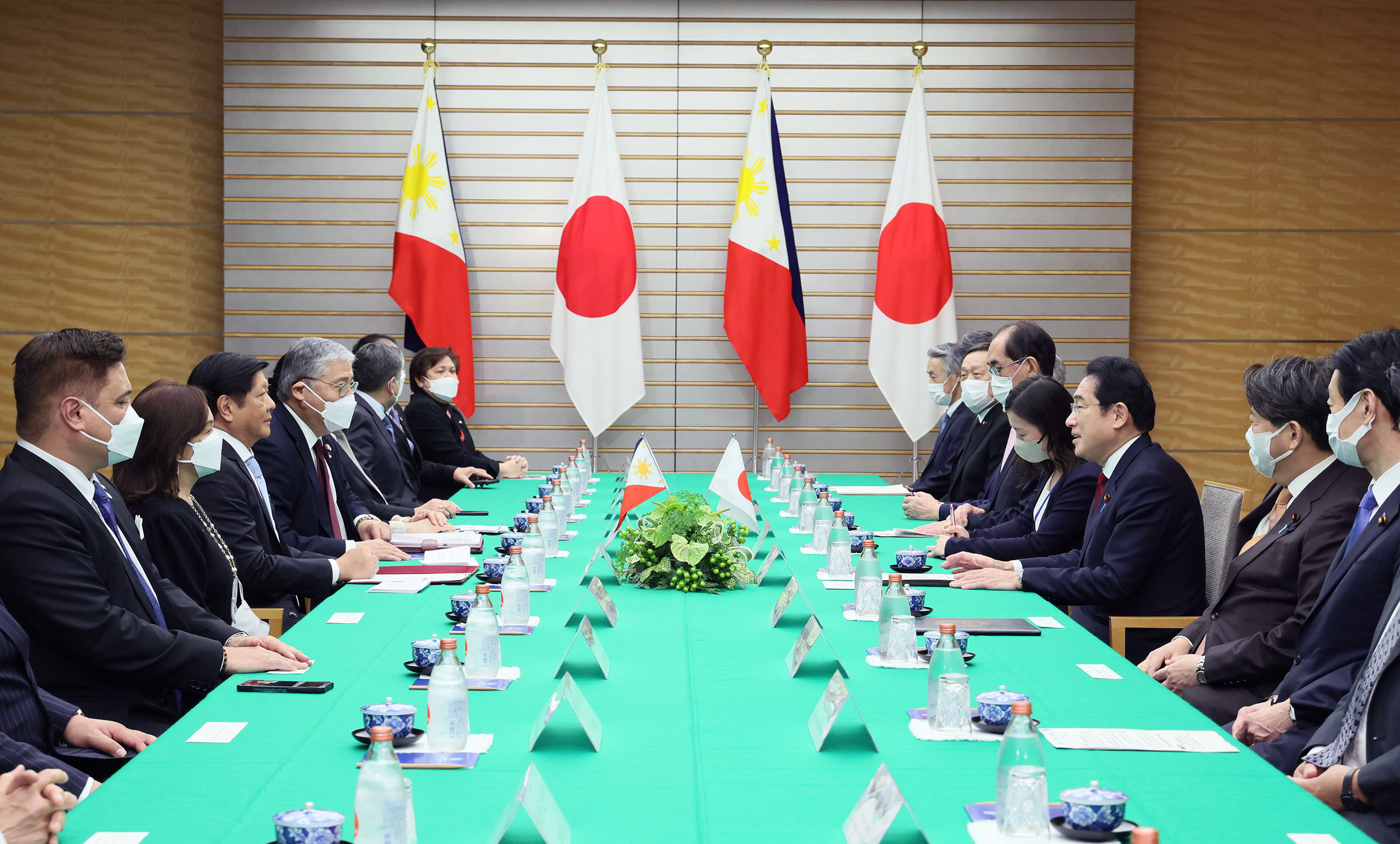 Japan-Philippines summit meeting (5)