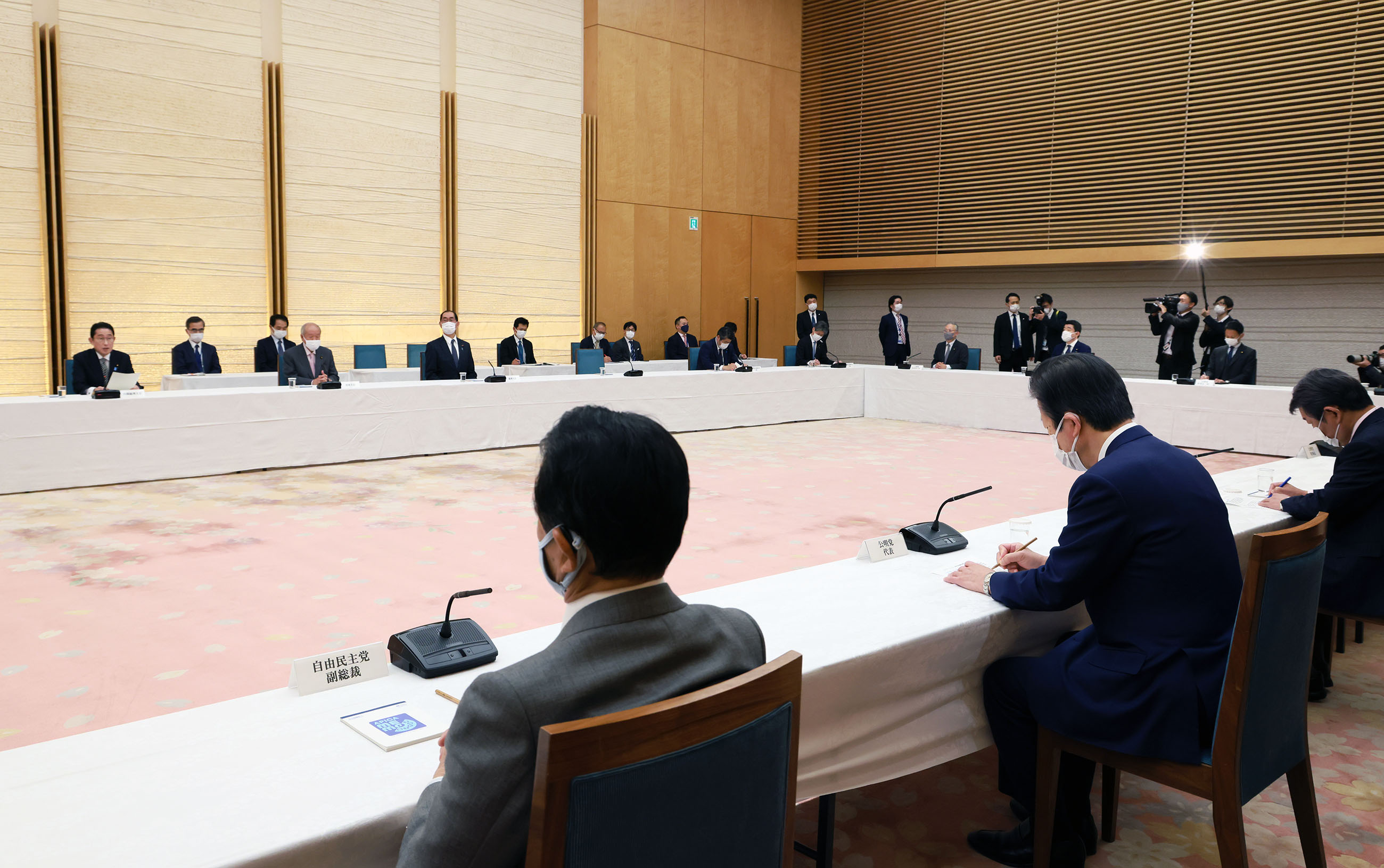 Prime Minister Kishida making a statement (4)