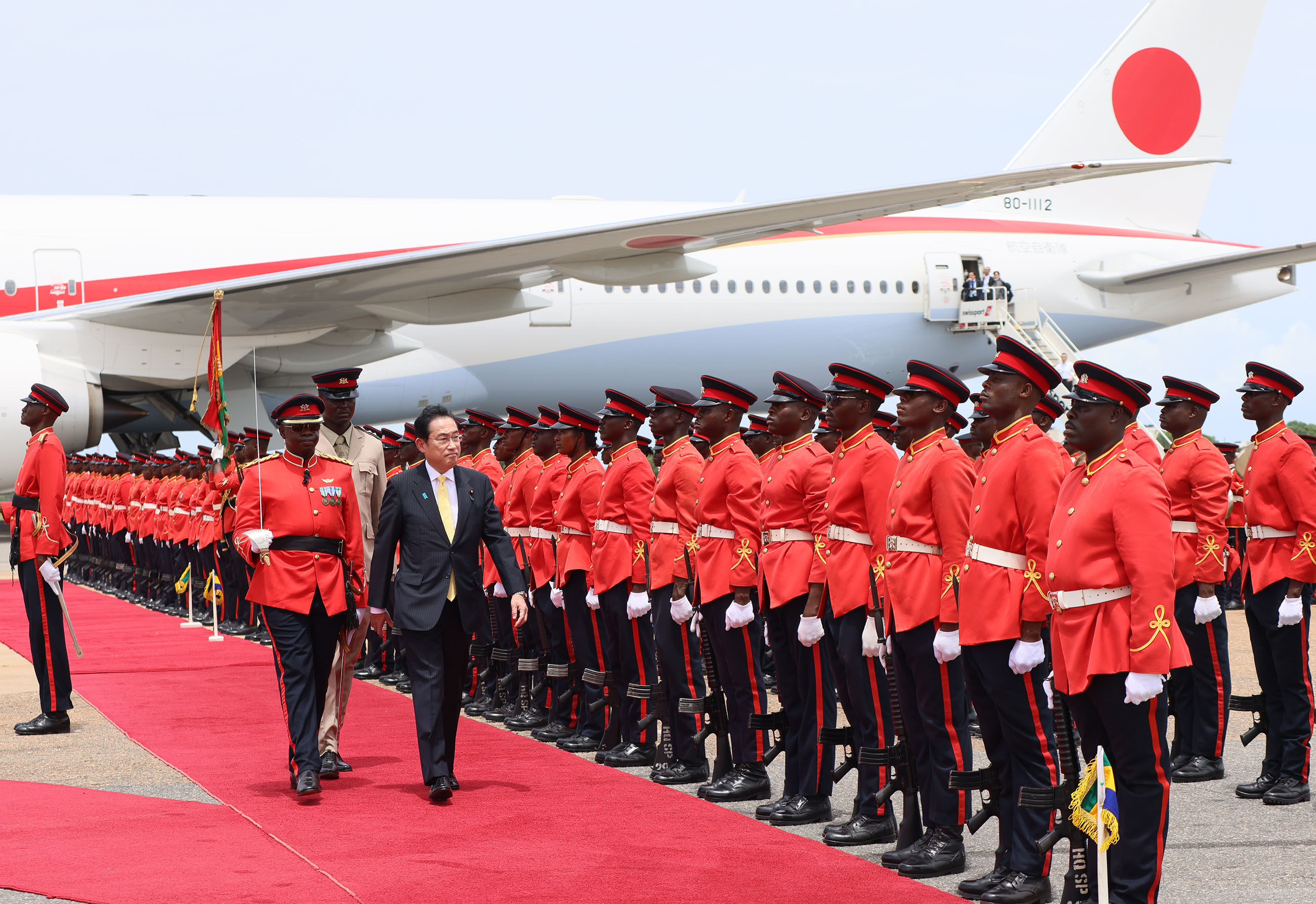 Prime Minister Kishida arriving in Ghana (5)