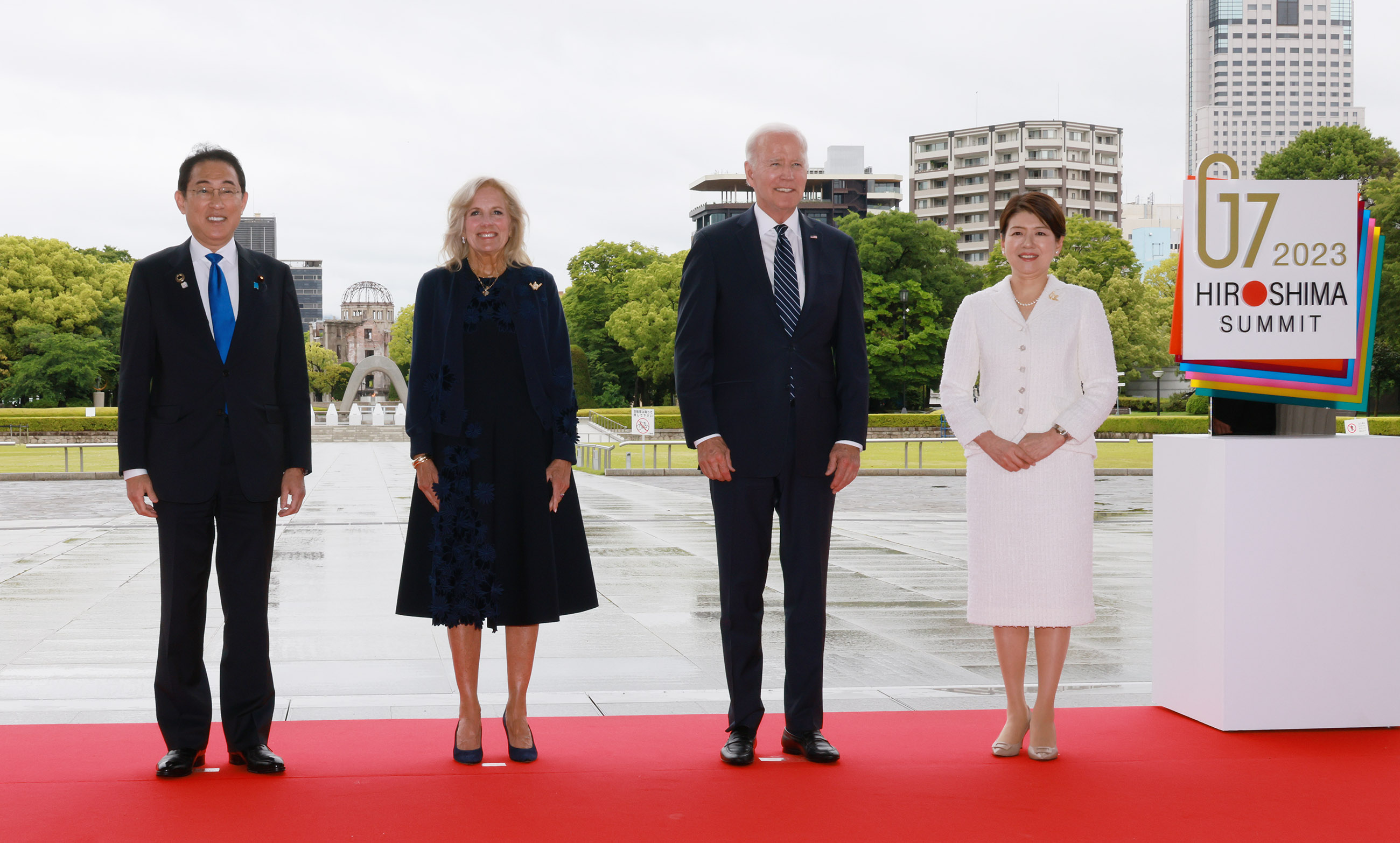 Prime Minister Kishida greeting the U.S. President Joe Biden and the First Lady