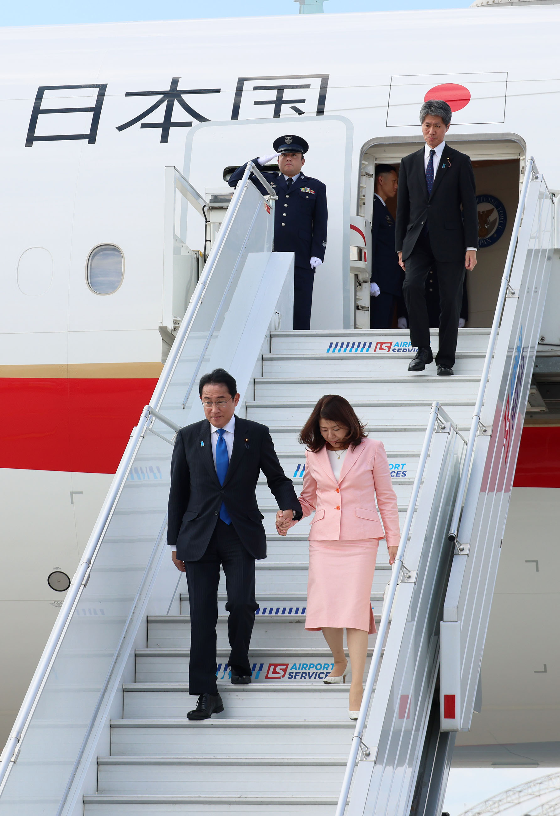 Prime Minister Kishida arriving in Poland (1)　