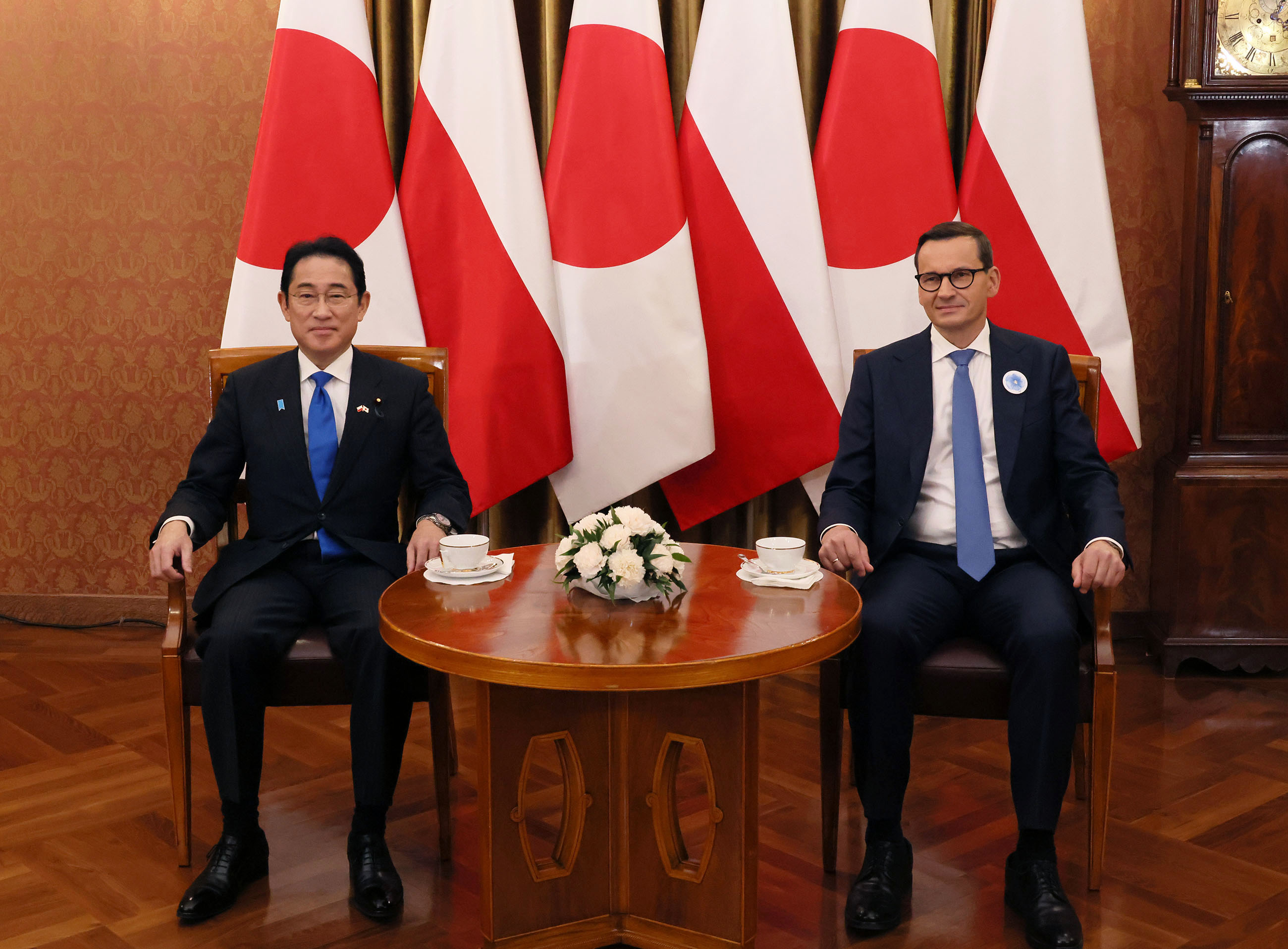 Japan-Poland Summit Meeting (2)