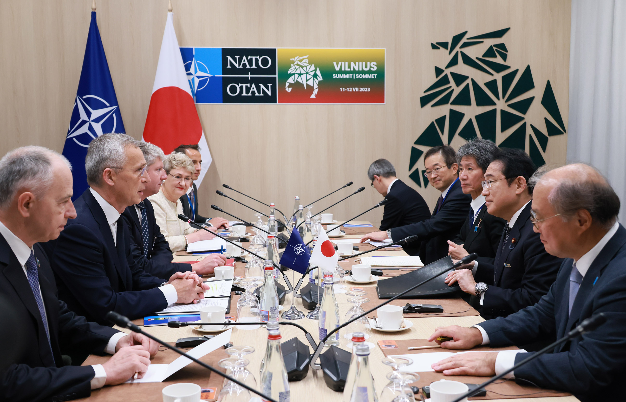 Prime Minister Kishida holding a meeting with NATO Secretary General Stoltenberg