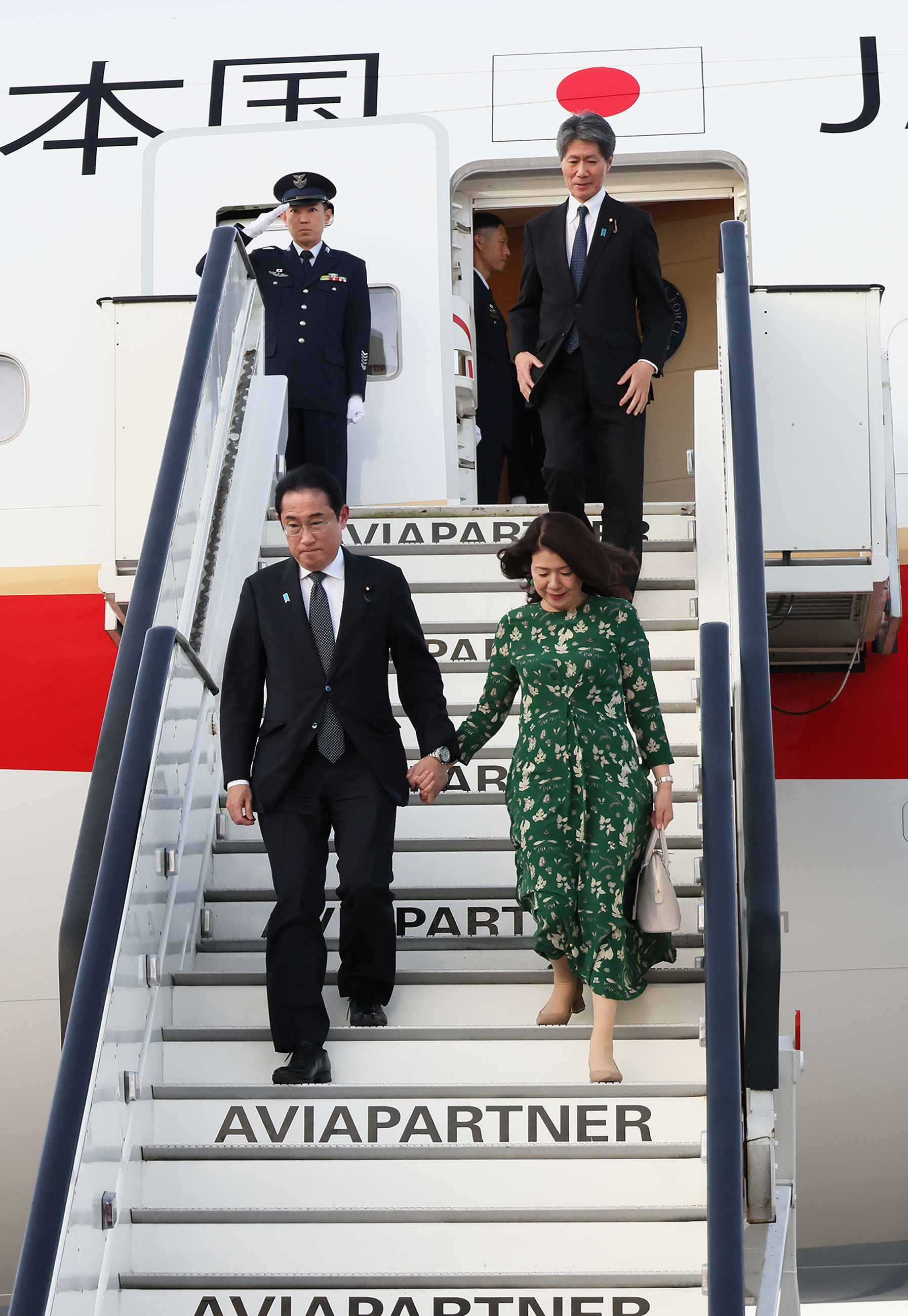 Prime Minister Kishida arriving in Belgium (1)