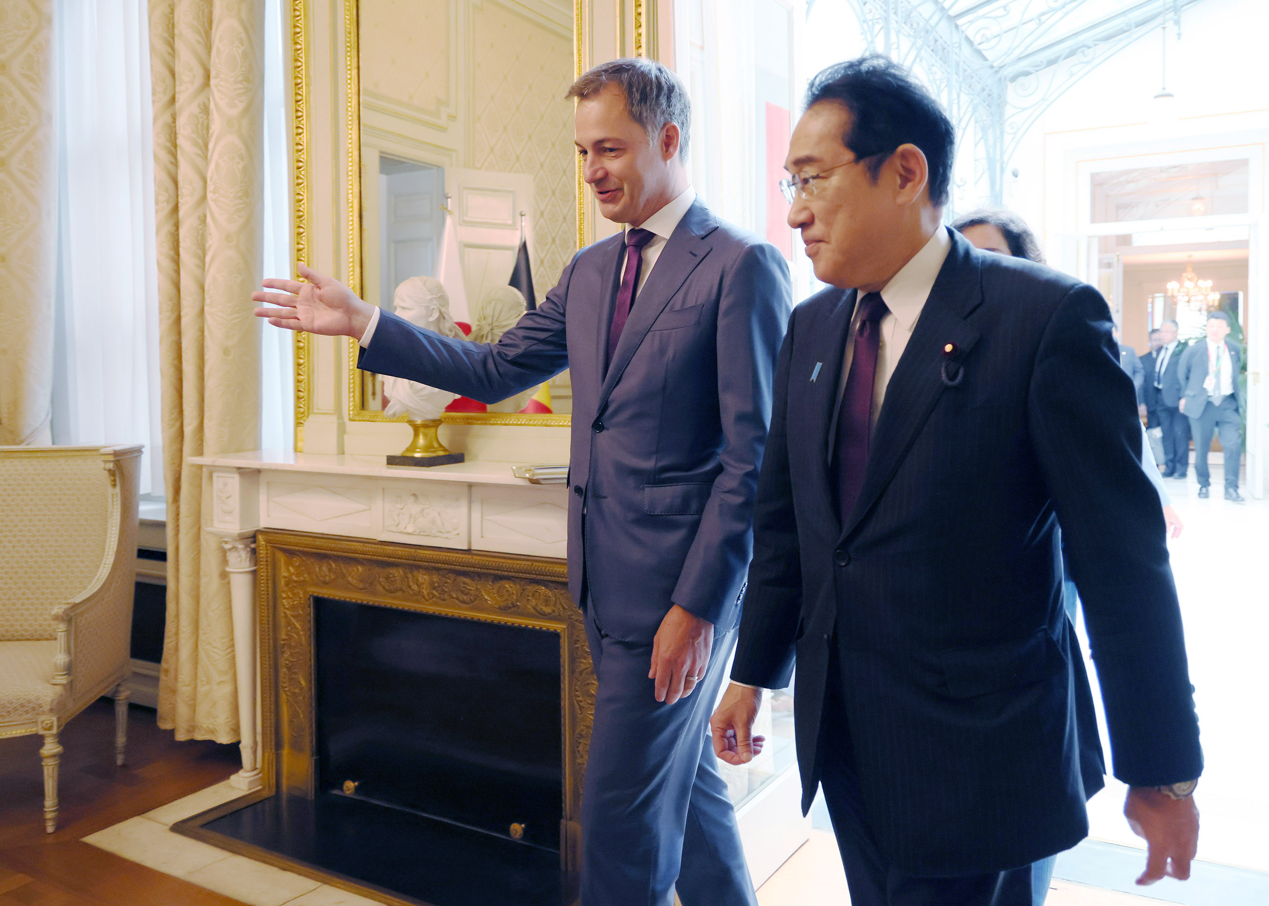 Prime Minister Kishida heading to the Japan-Belgium summit meeting