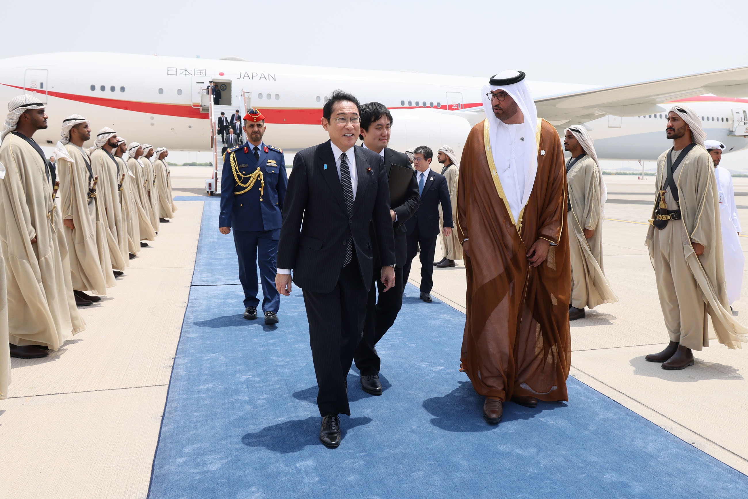 Prime Minister Kishida arriving in the UAE (2)