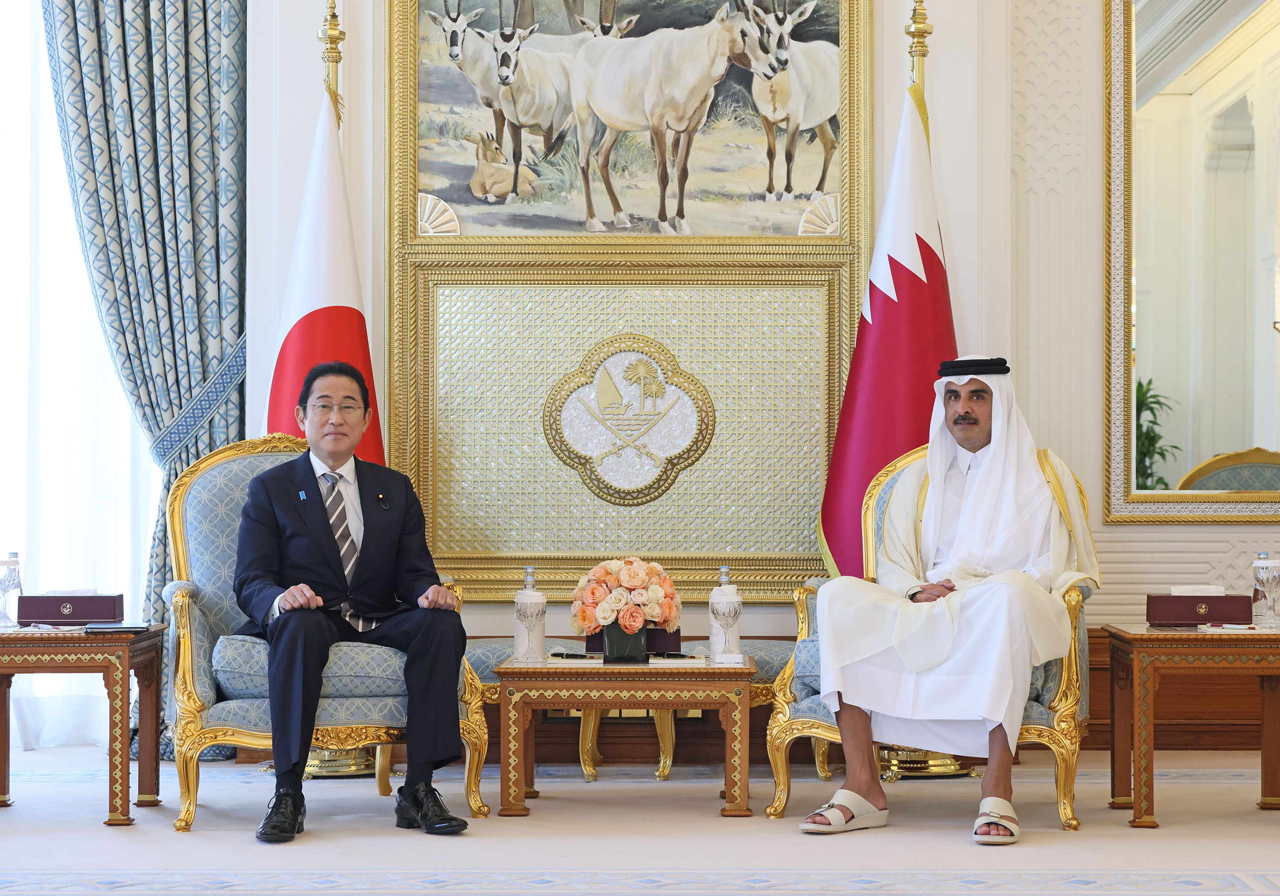 Japan-Qatar summit meeting (1)