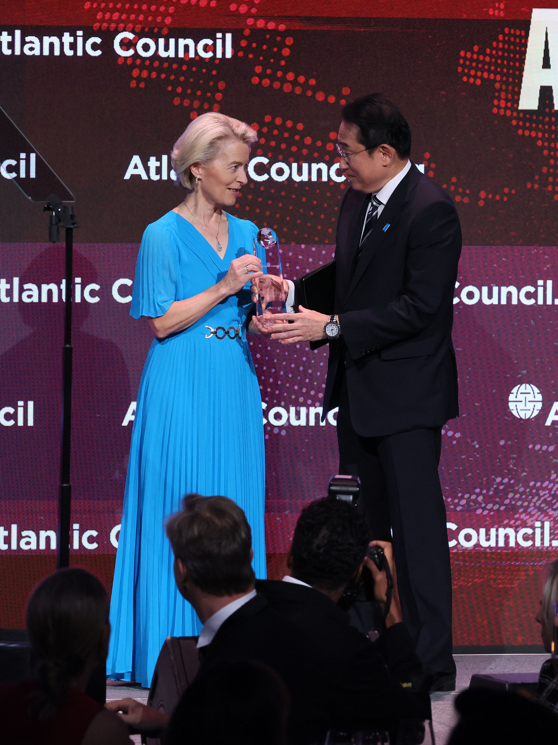 Prime Minister Kishida attending the Atlantic Council’s Global Citizenship Awards annual gala (1)
