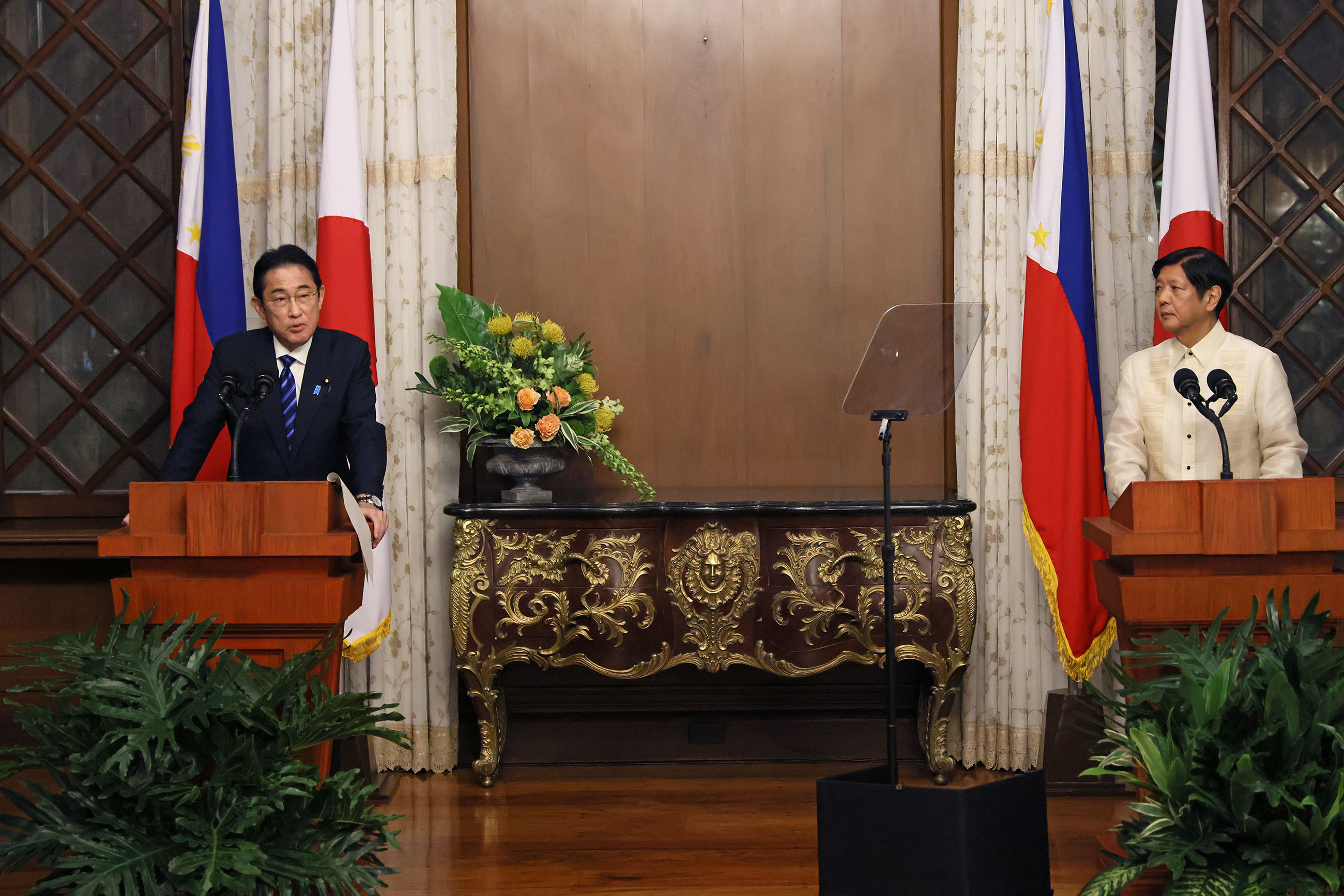 Joint Press Occasion (3)