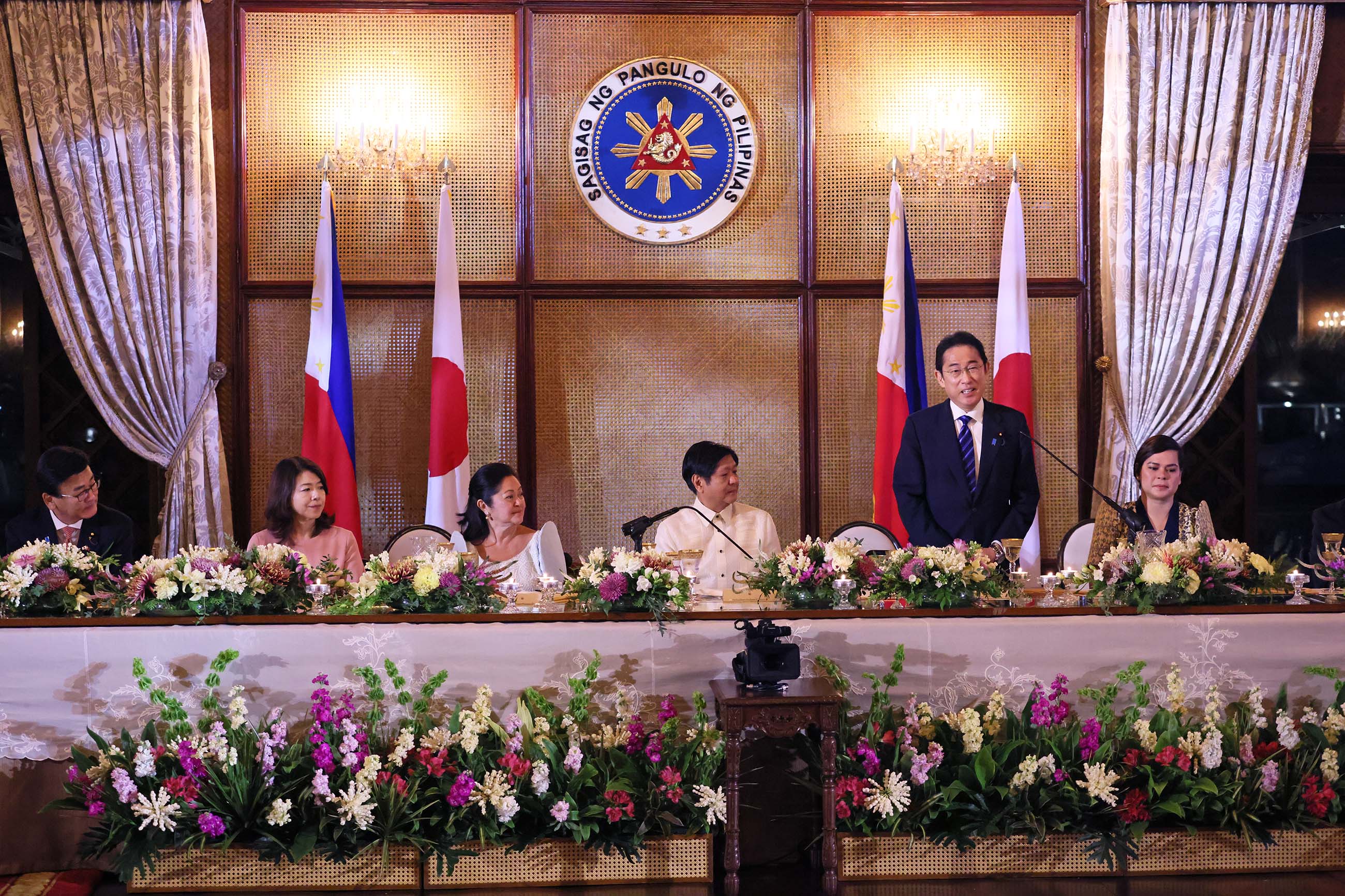 Banquet hosted by President Marcos (5)