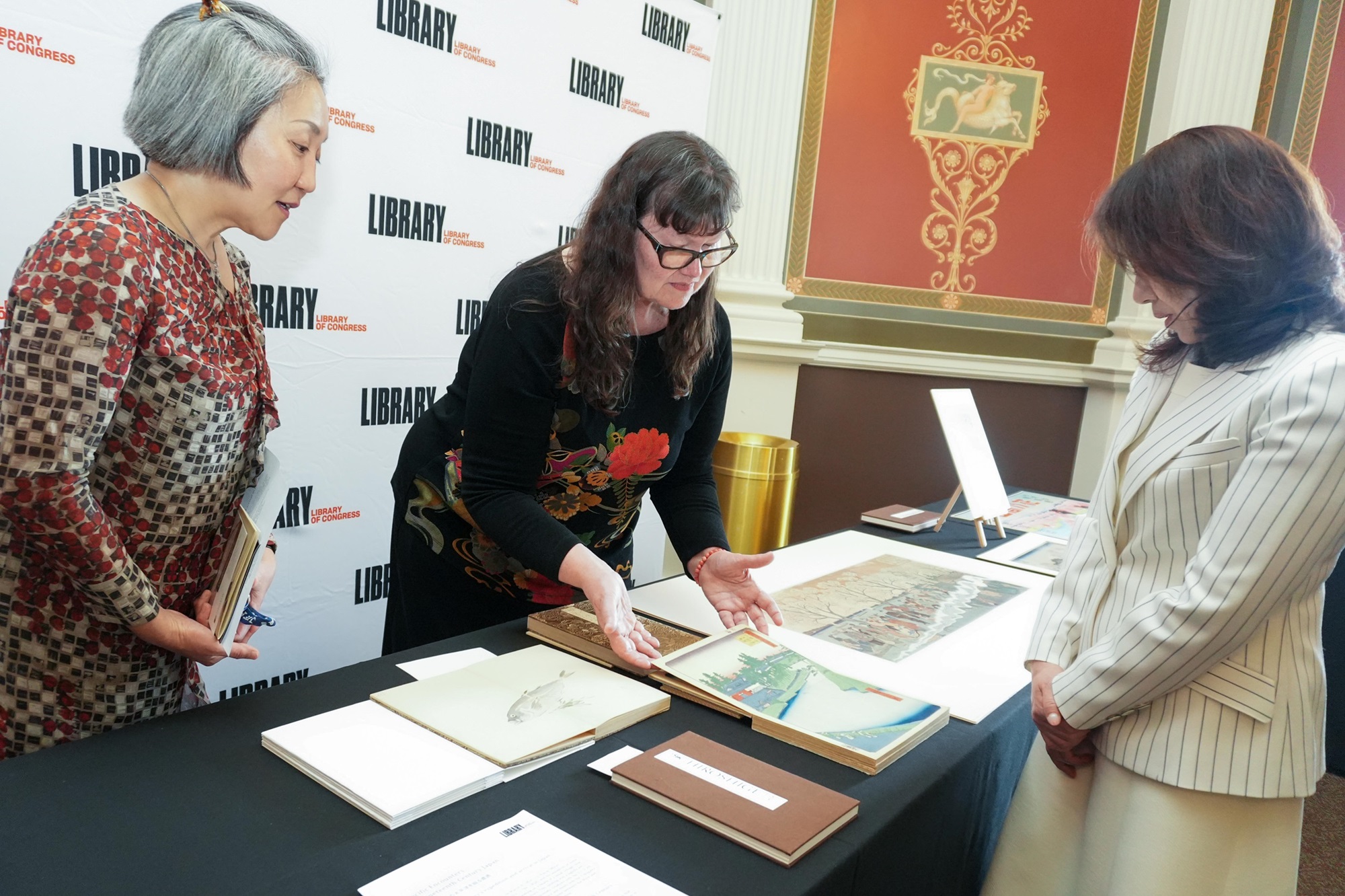 Mrs. Kishida visiting the Library of Congress (3)