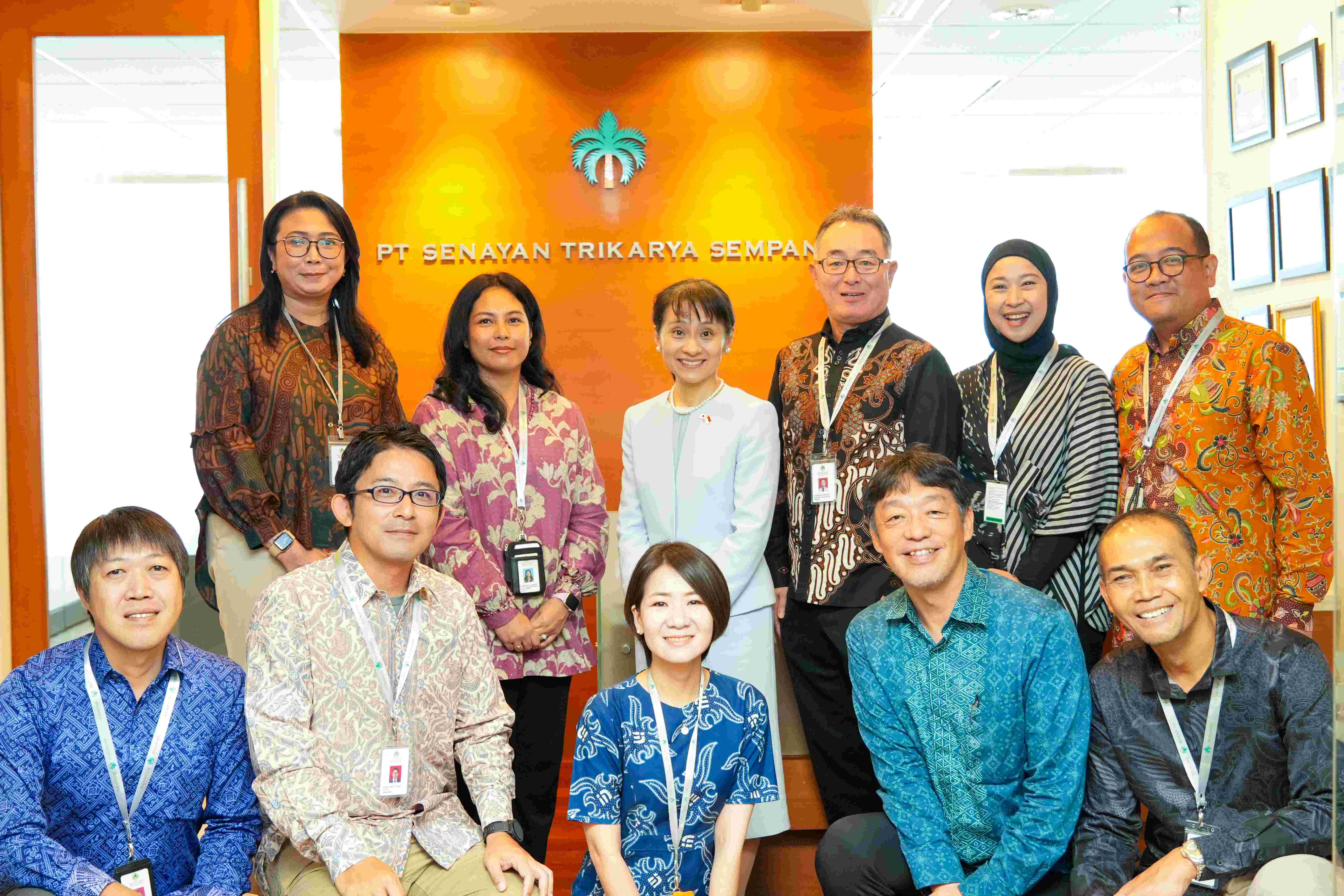 Mrs. Ishiba visiting the Senayan Trikarya Sempana (1)