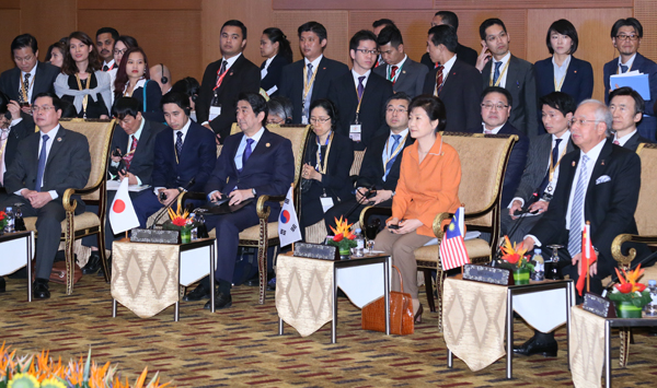 Photograph of the ASEAN Plus Three Leaders’ Interface with East Asia Business Council (2)