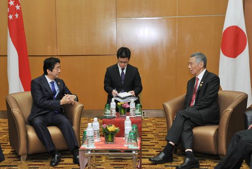 Photograph of the Japan-Singapore Summit Meeting