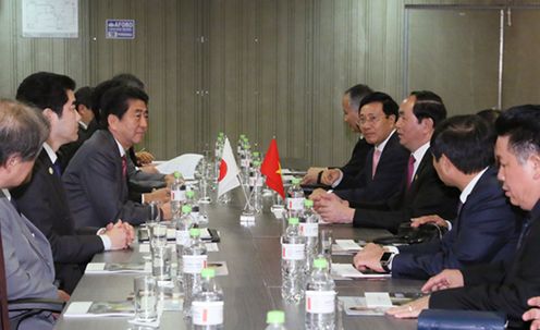 Photograph of the Japan-Viet Nam Summit Meeting