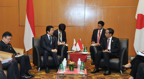 Photograph of the Japan-Indonesia Summit Meeting