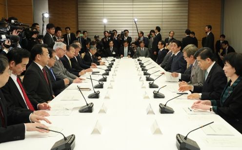 Photograph of the Prime Minister attending the meeting (2)