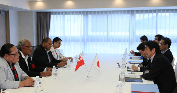Photograph of the Japan-Tonga Summit Meeting