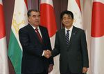 Photograph of the Prime Minister shaking hands with the President of Tajikistan