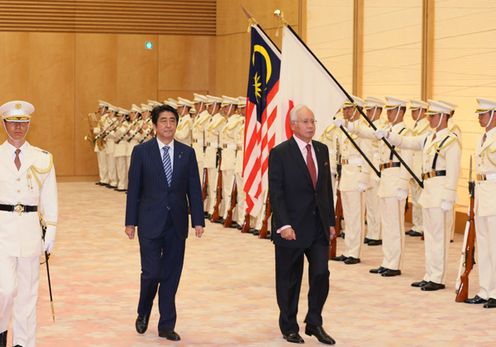 Photograph of the ceremony by the guard of honor