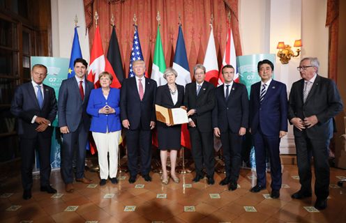 Photograph of the leaders upon the release of the G7 Taormina Statement on the Fight Against Terrorism and Violent Extremism