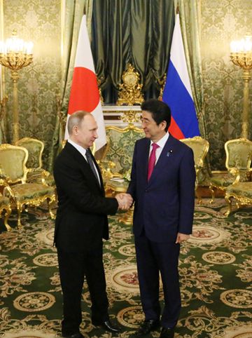 Photograph of the Japan-Russia Summit Meeting (2)