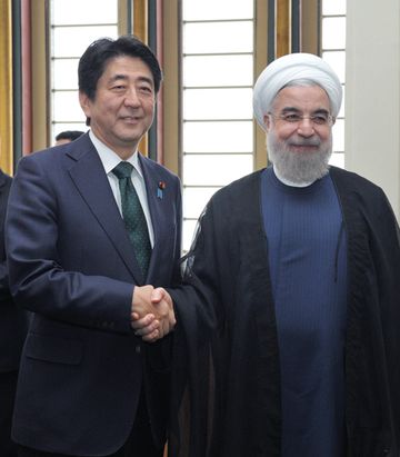 Photograph of the Prime Minister shaking hands with the President of Iran